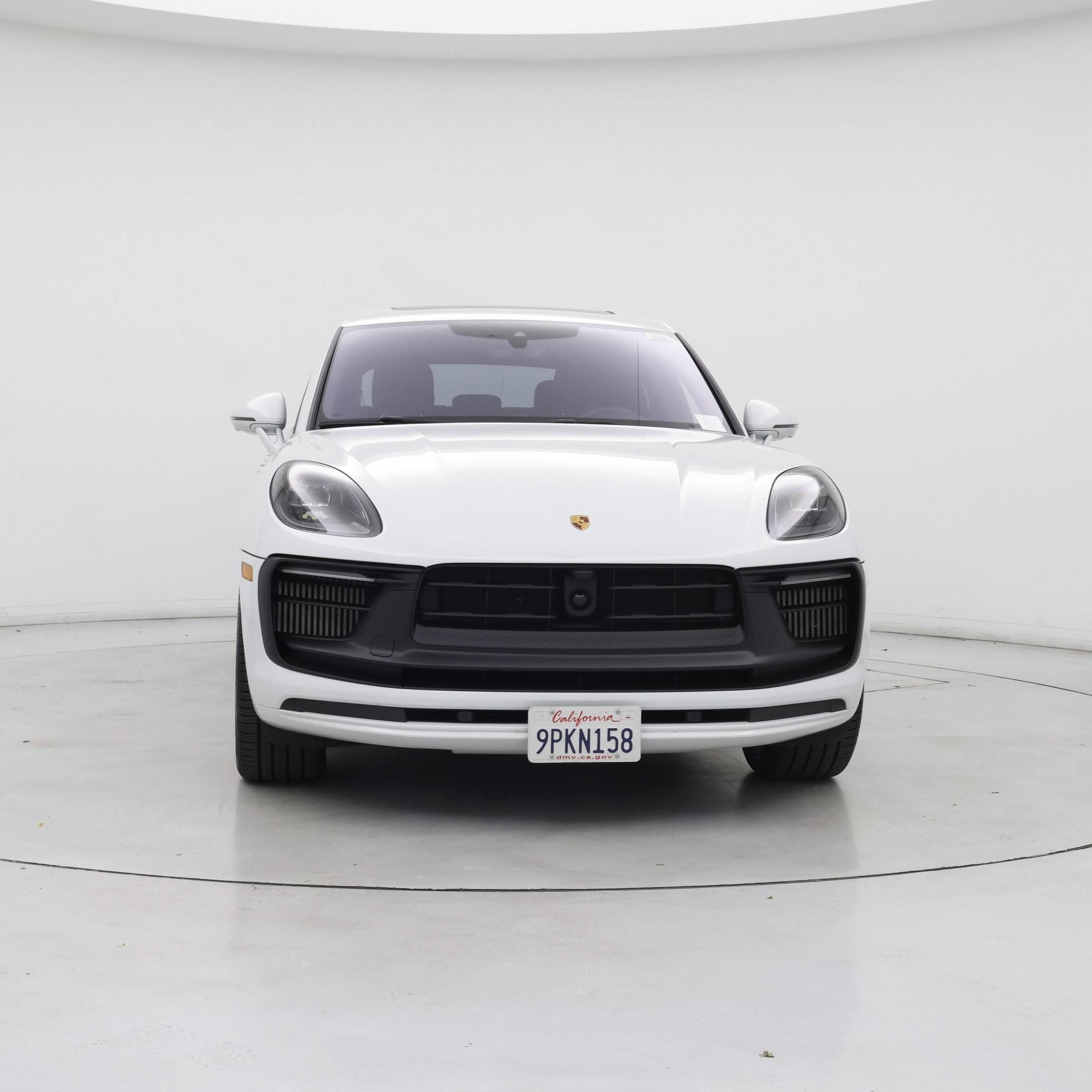 Thumbnail: 2023 Porsche Macan - 5