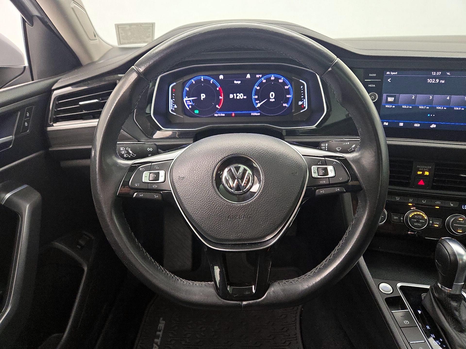 Thumbnail: 2019 Volkswagen Jetta - 10