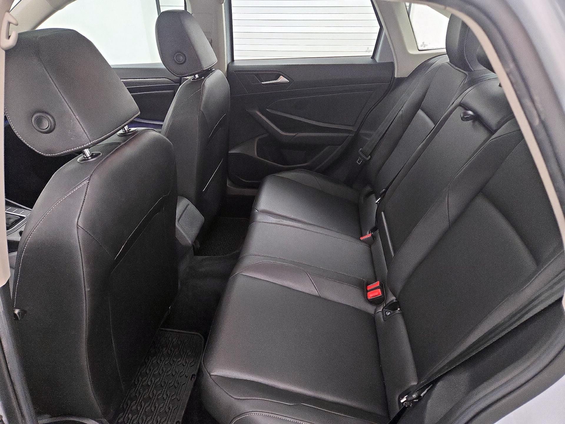 Thumbnail: 2019 Volkswagen Jetta - 19