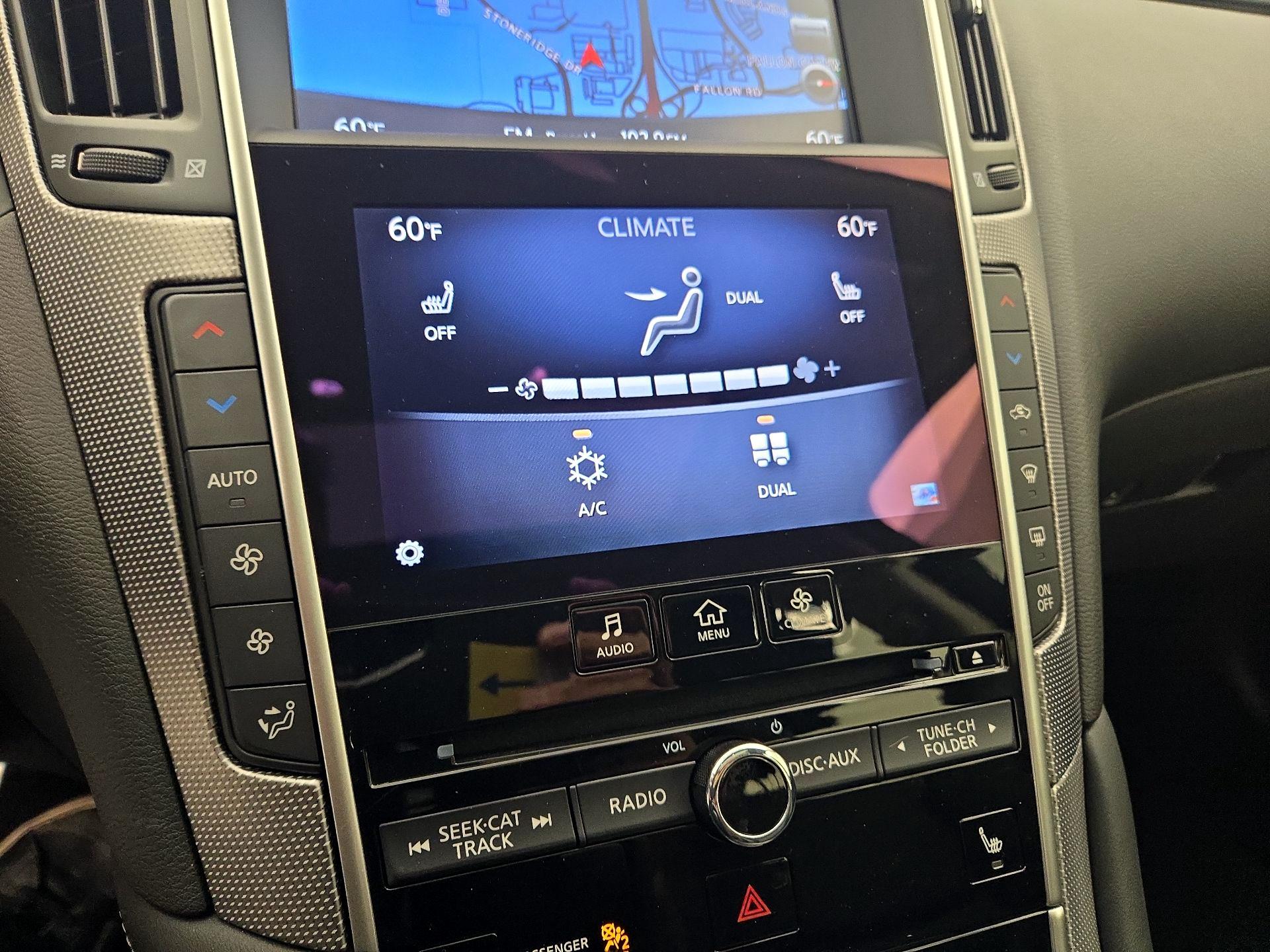 Thumbnail: 2015 INFINITI Q50 - 17