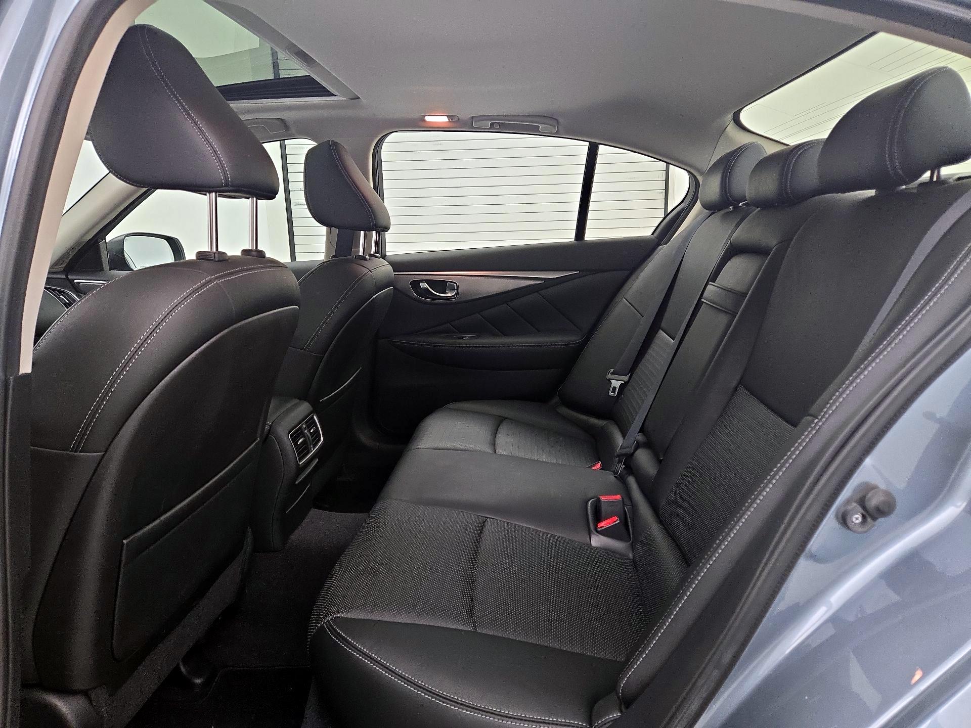 Thumbnail: 2015 INFINITI Q50 - 20