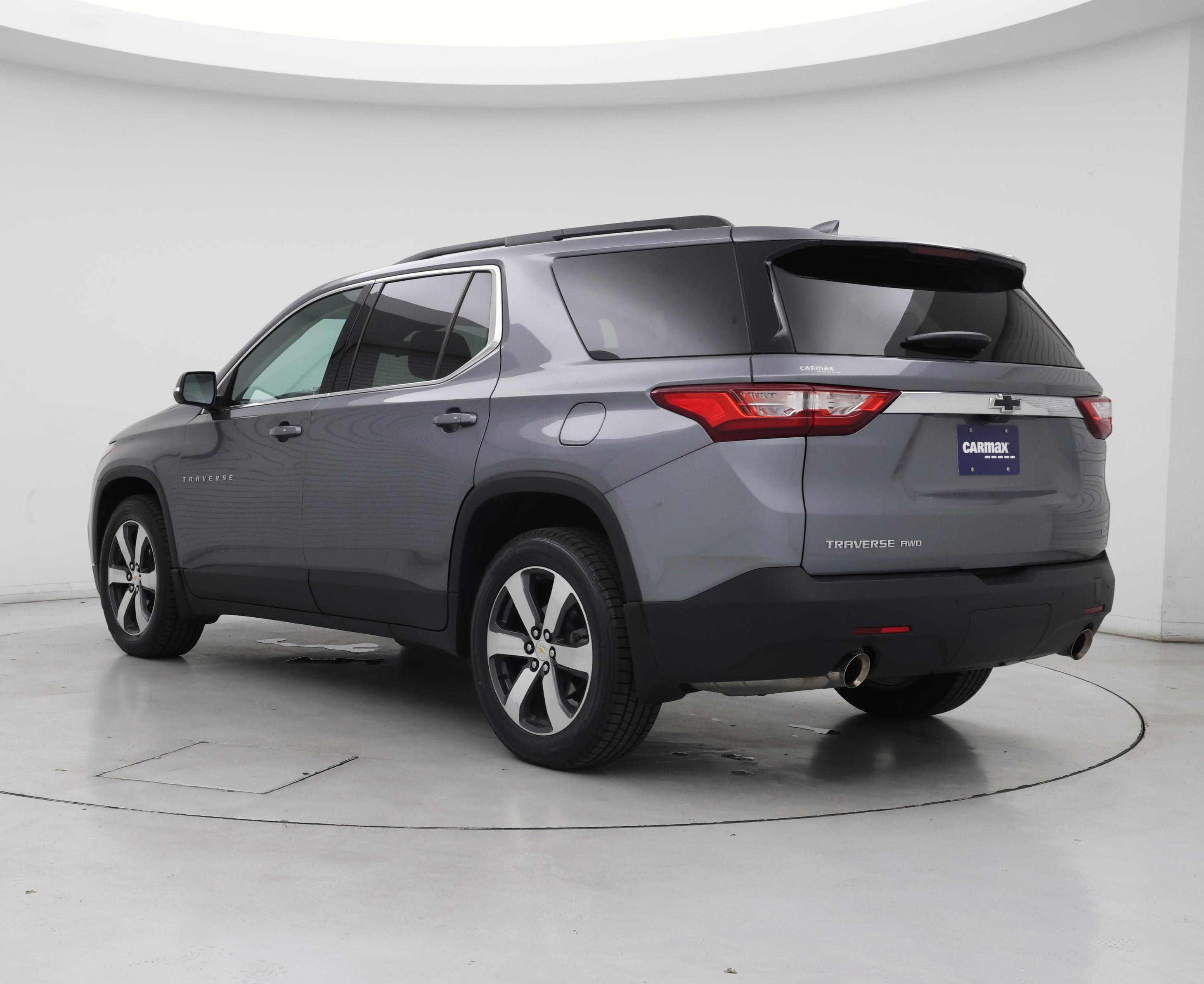 Thumbnail: 2021 Chevrolet Traverse - 2