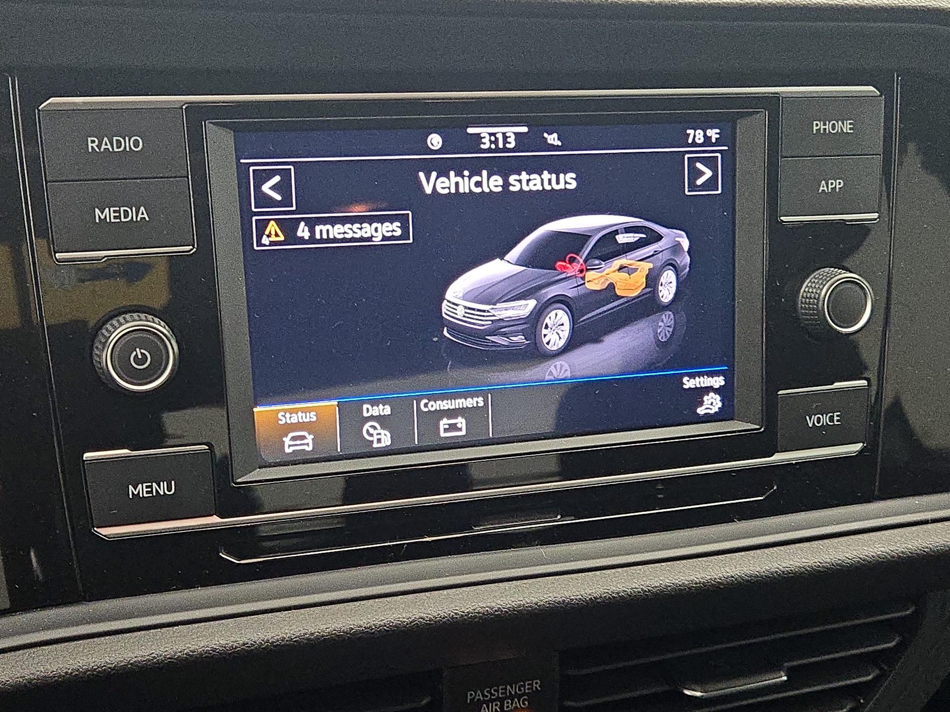 Thumbnail: 2022 Volkswagen Jetta - 14