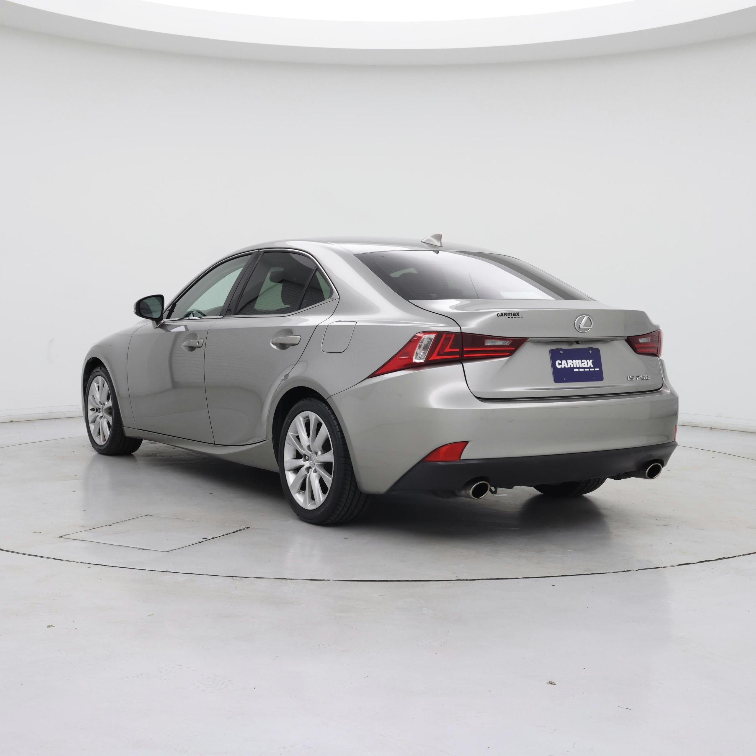 Thumbnail: 2015 Lexus IS - 2