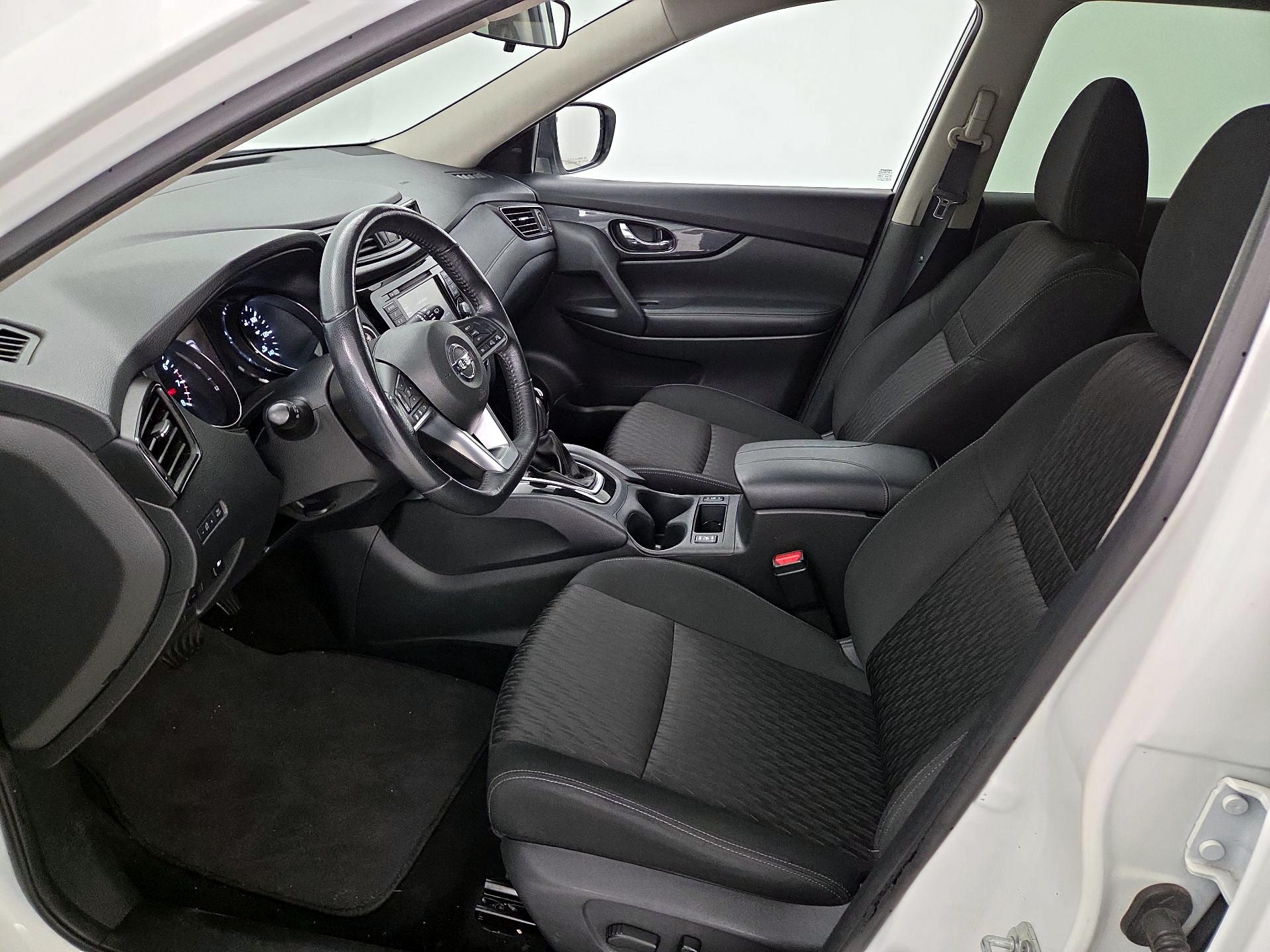 Thumbnail: 2018 Nissan Rogue - 11