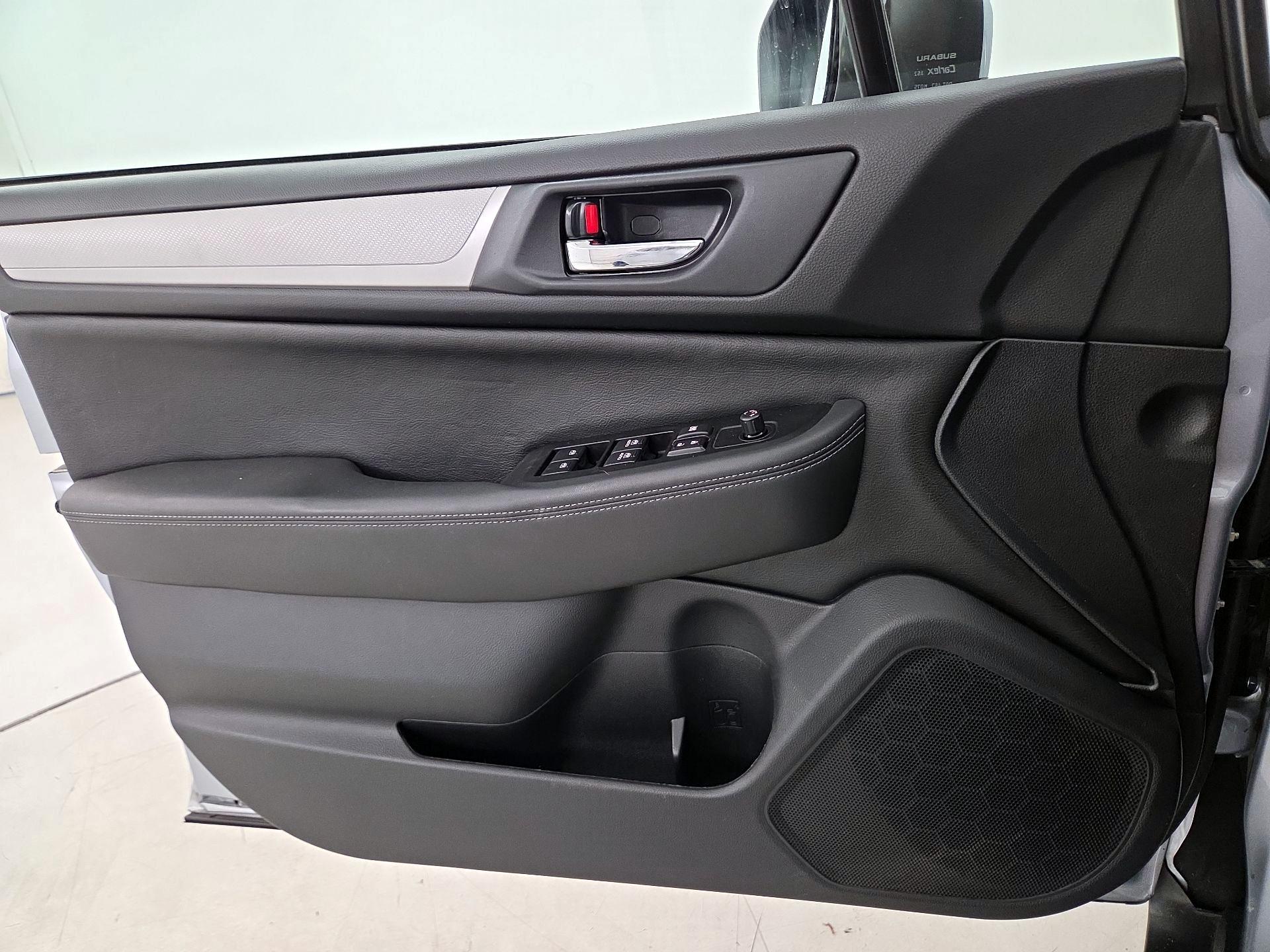 Thumbnail: 2019 Subaru Outback - 12