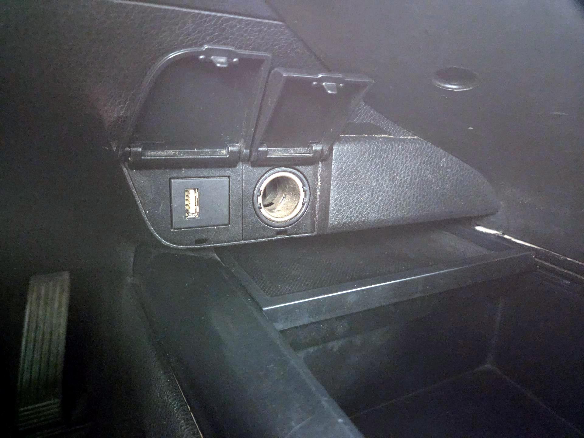 Thumbnail: 2020 Toyota Camry - 18