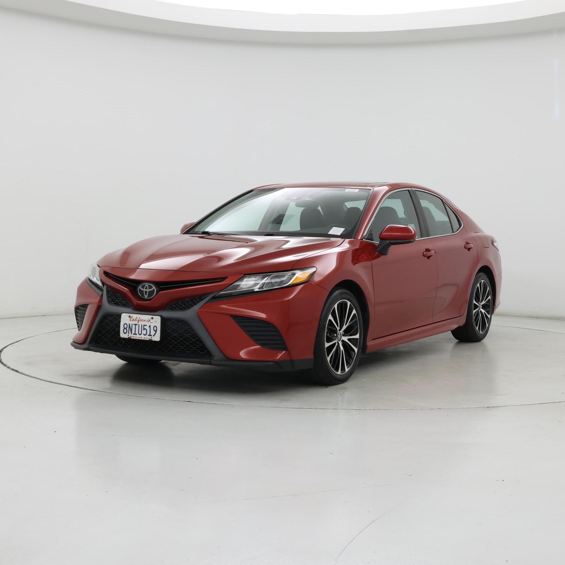 Thumbnail: 2020 Toyota Camry - 4