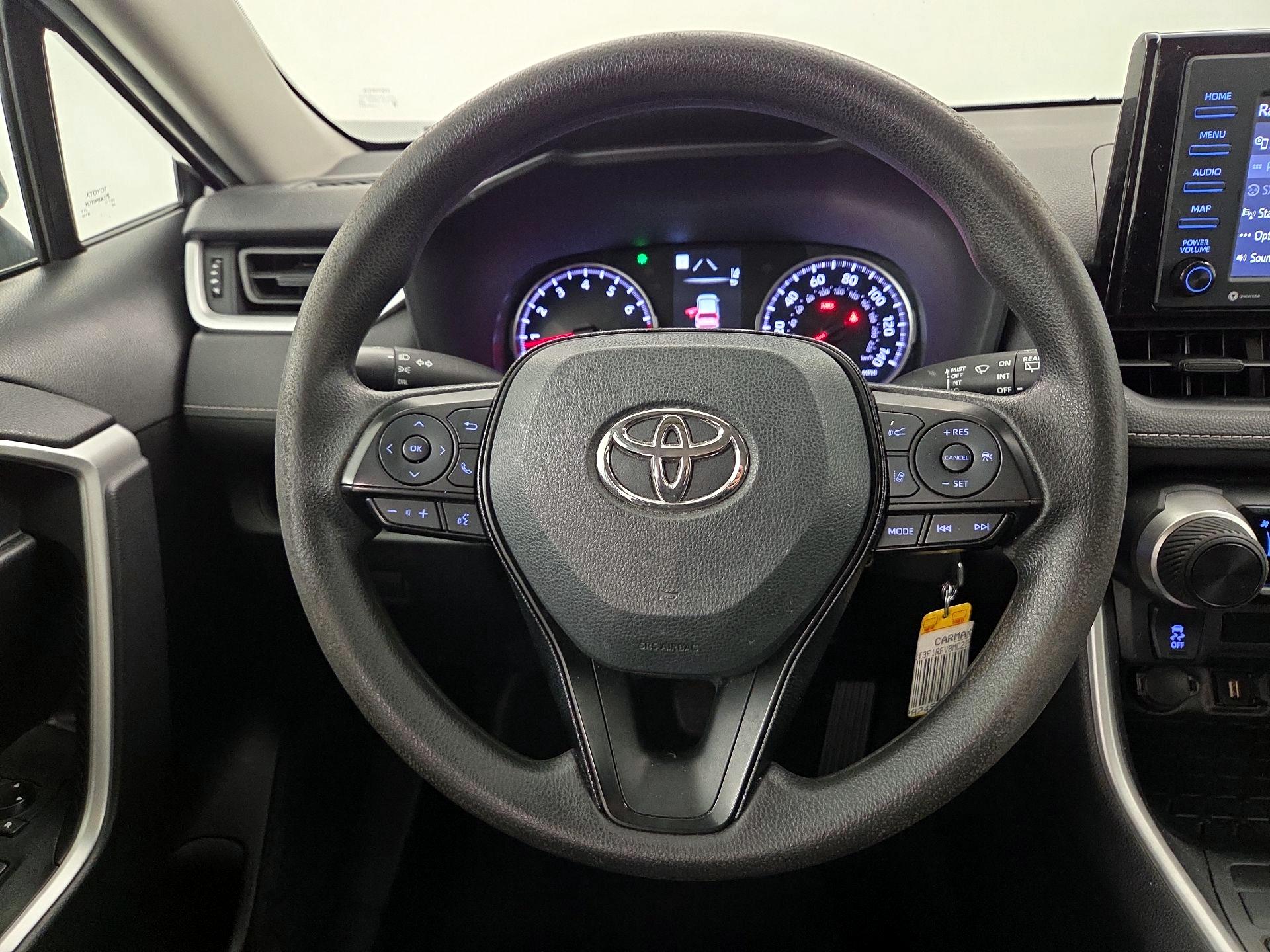 Thumbnail: 2021 Toyota RAV4 - 10