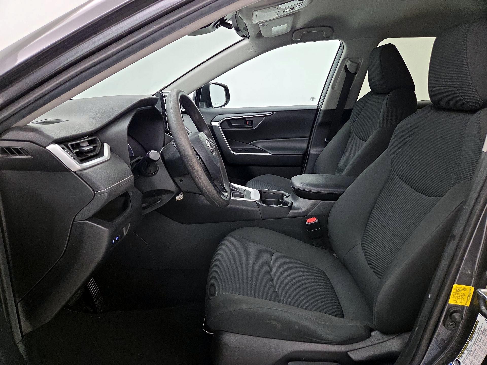 Thumbnail: 2021 Toyota RAV4 - 11