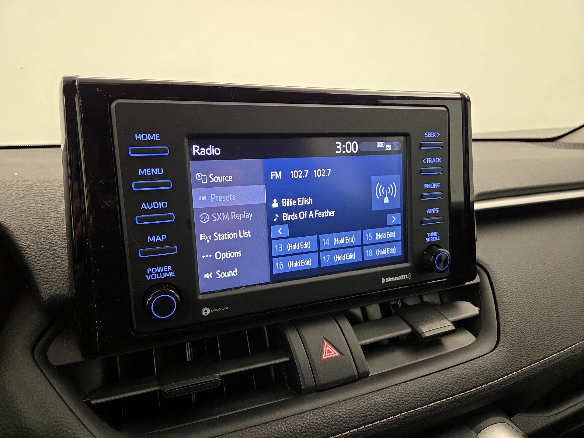 Thumbnail: 2021 Toyota RAV4 - 15