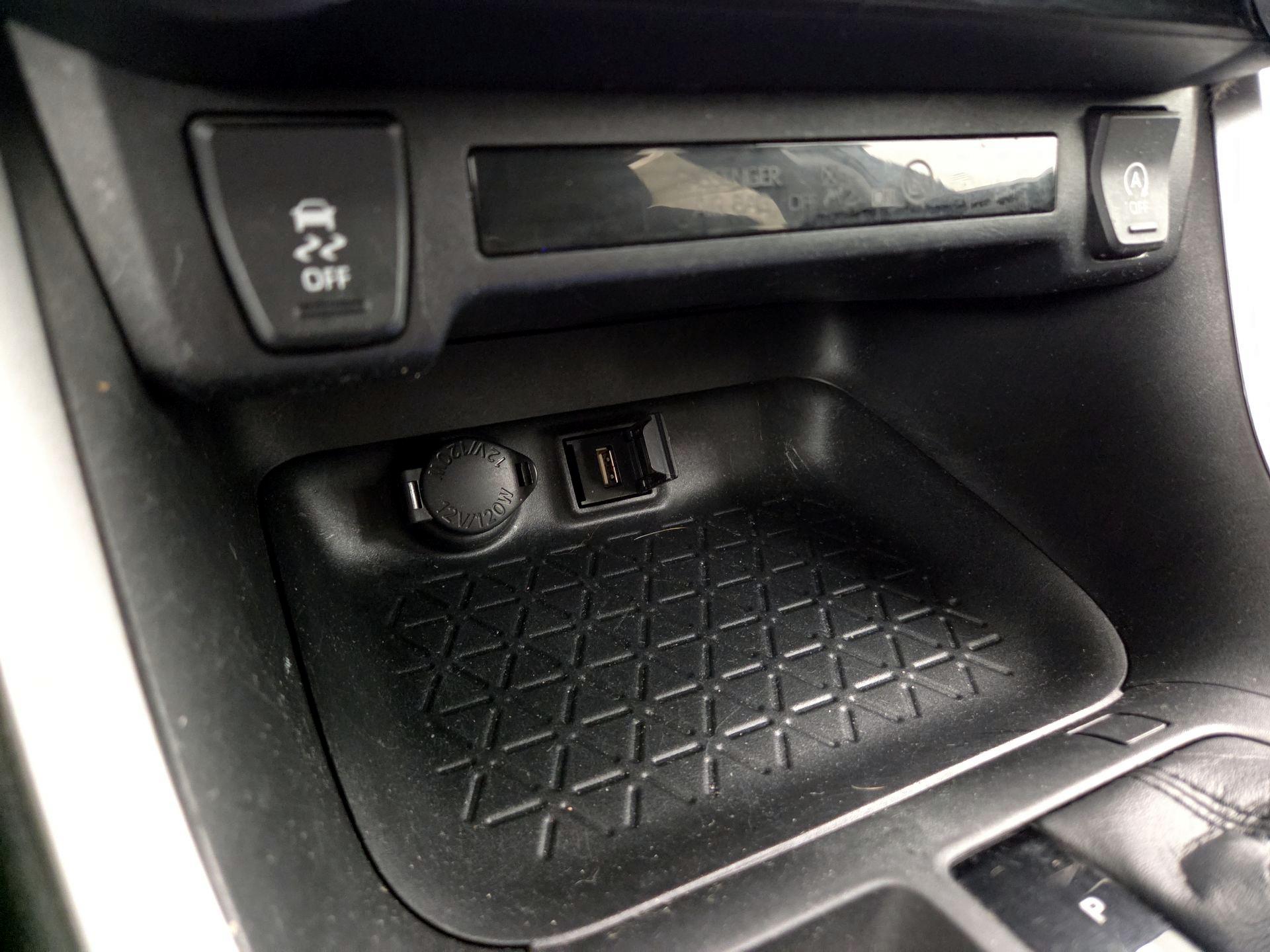 Thumbnail: 2021 Toyota RAV4 - 18