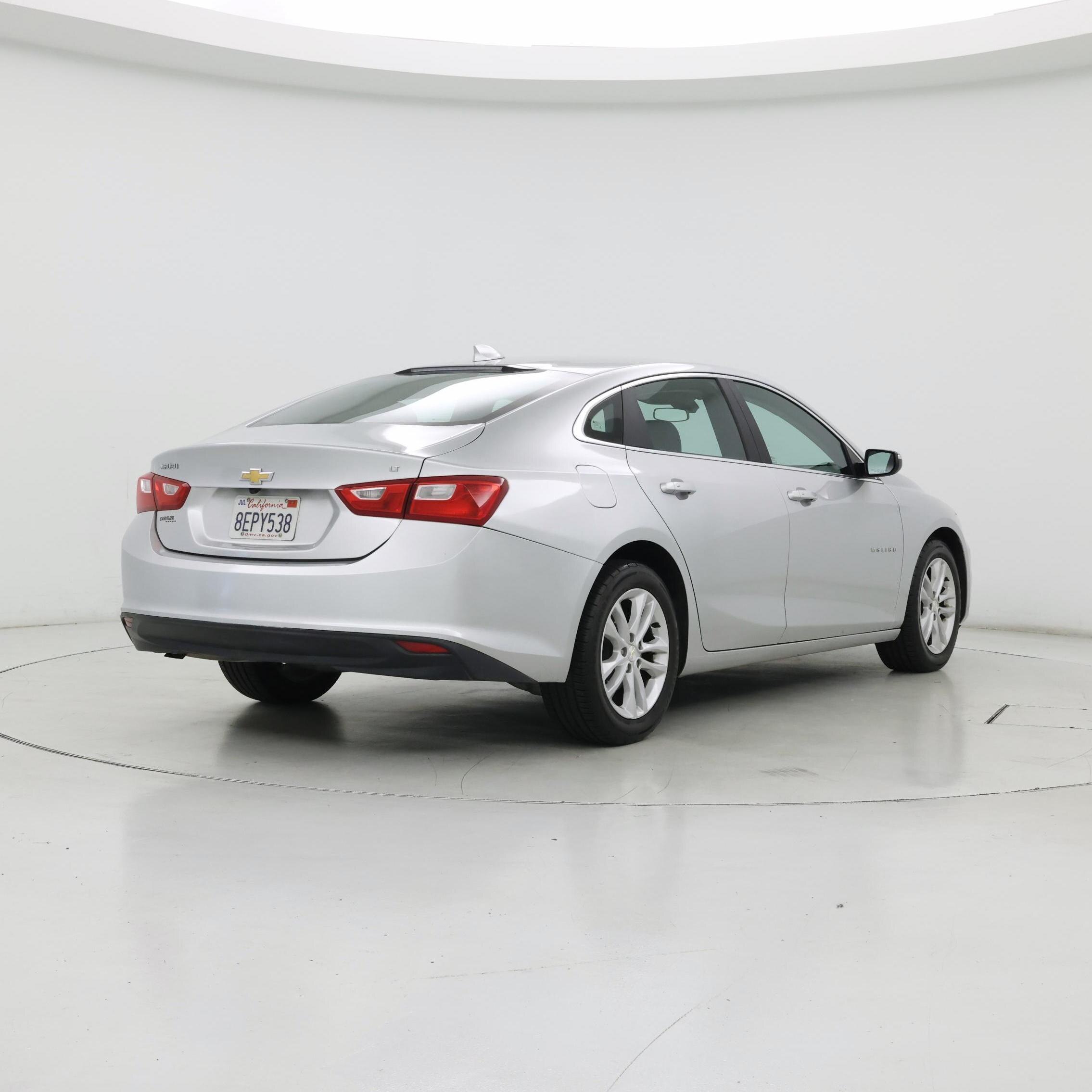 Thumbnail: 2018 Chevrolet Malibu - 8