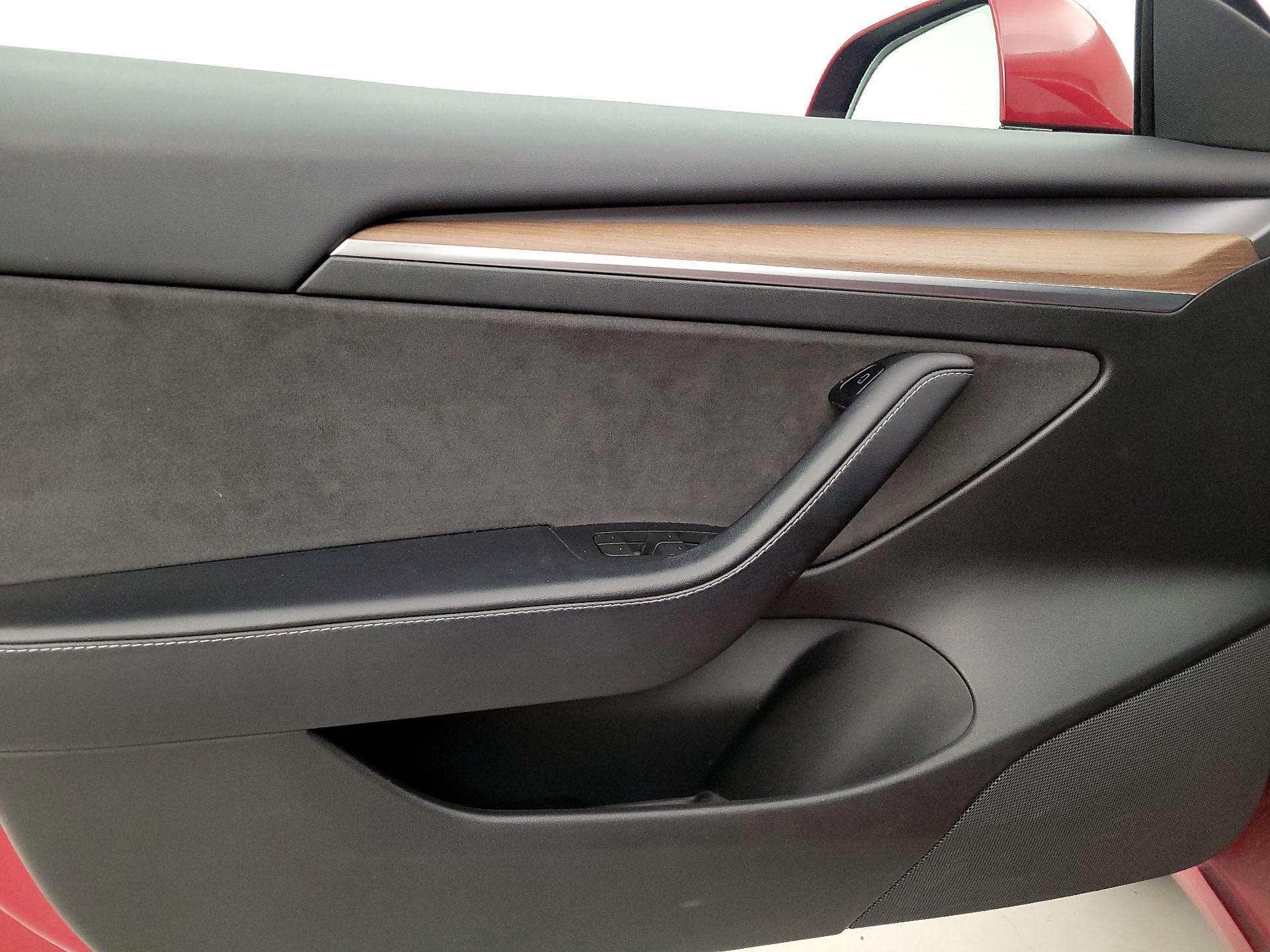 Thumbnail: 2023 Tesla Model 3 - 12