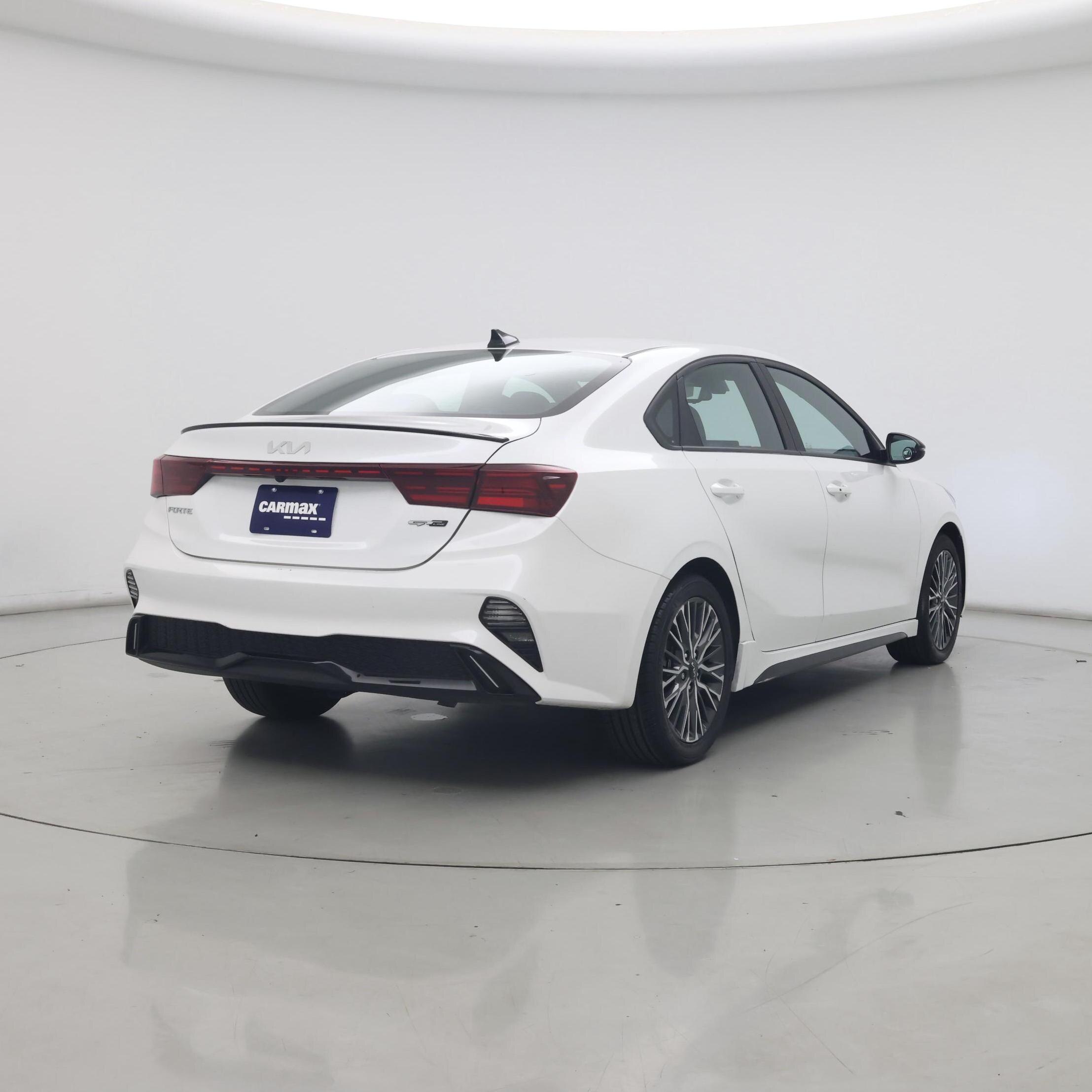 Thumbnail: 2023 Kia Forte - 8