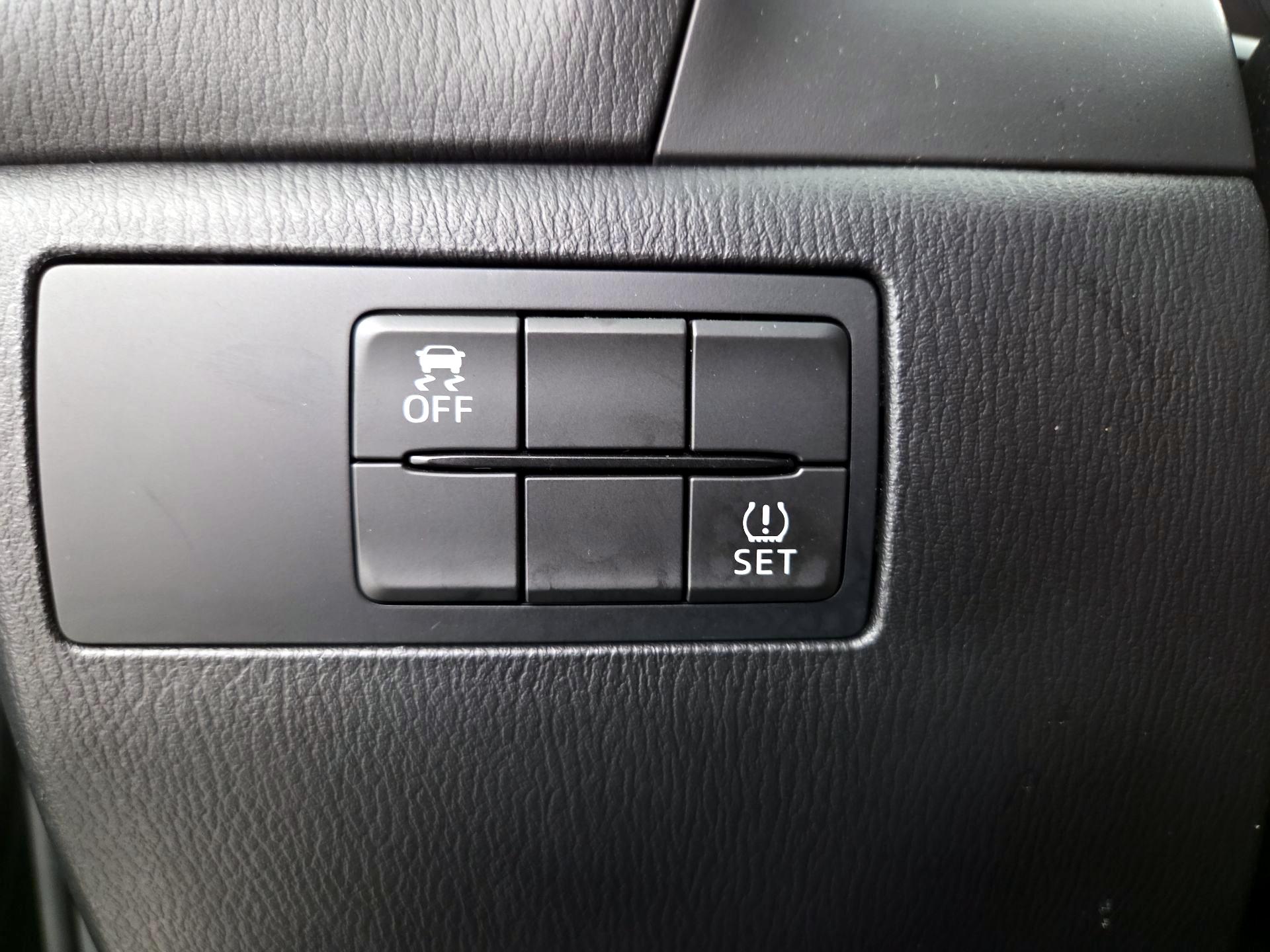 Thumbnail: 2017 Mazda Mazda3 - 13