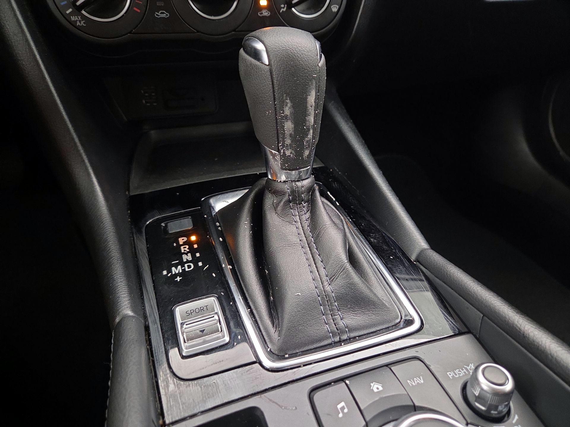 Thumbnail: 2017 Mazda Mazda3 - 17