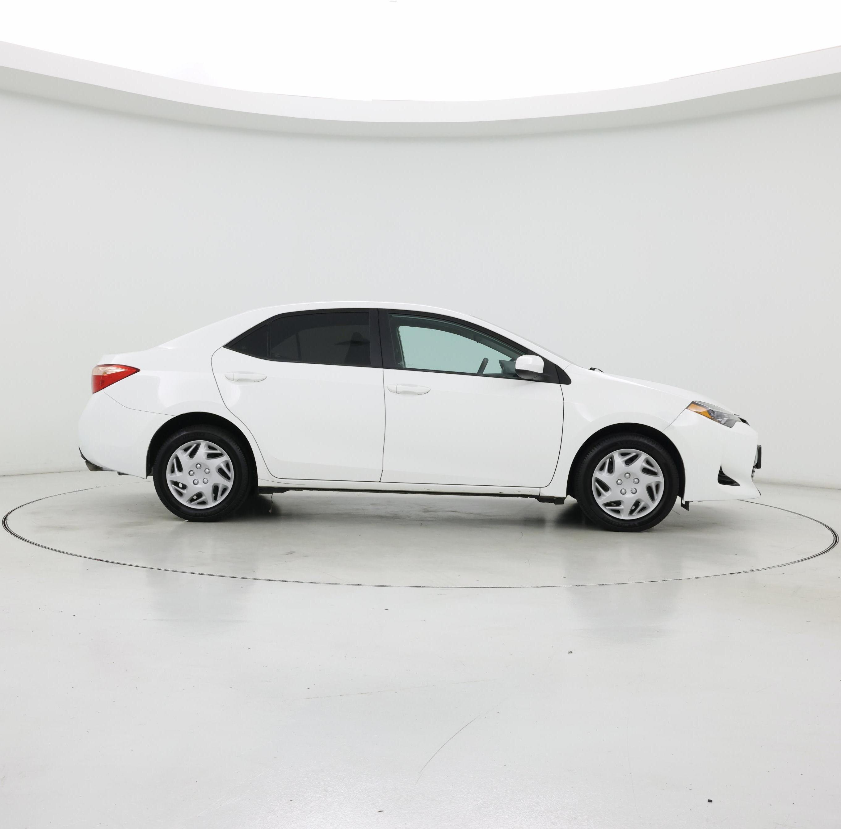 Thumbnail: 2017 Toyota Corolla - 7