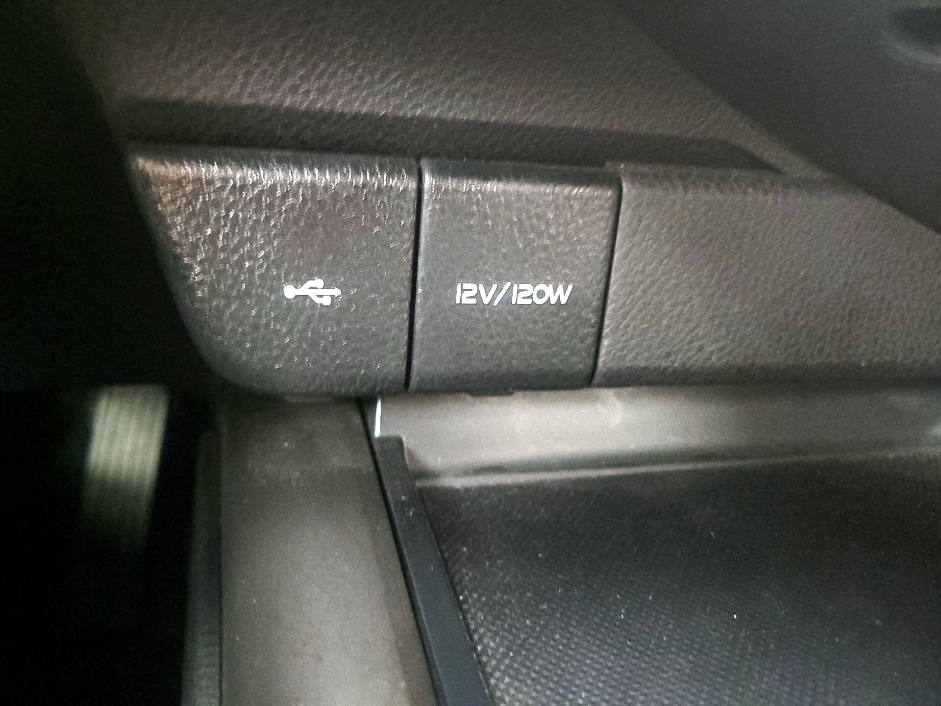 Thumbnail: 2021 Toyota Camry - 18