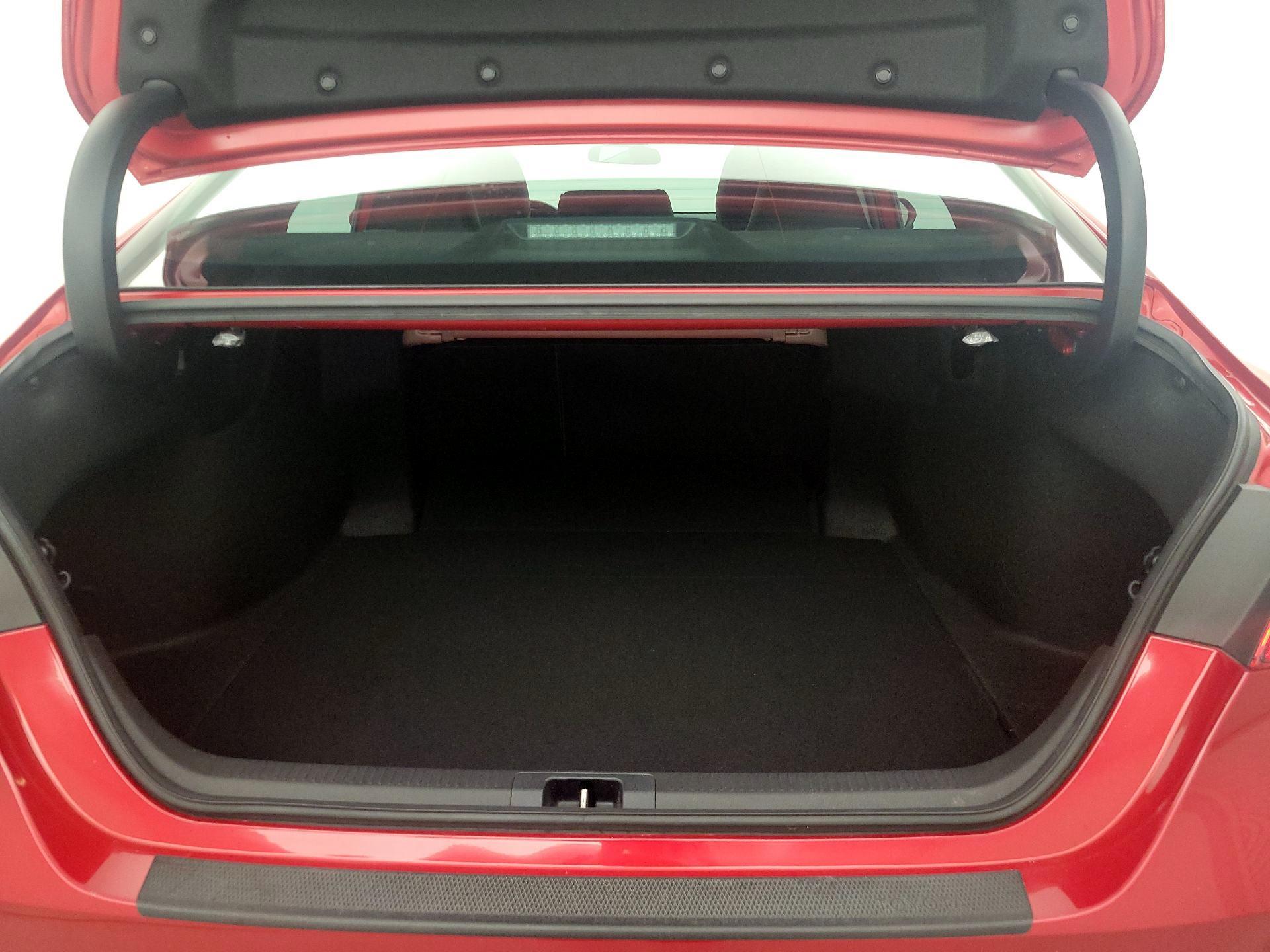 Thumbnail: 2021 Toyota Camry - 20