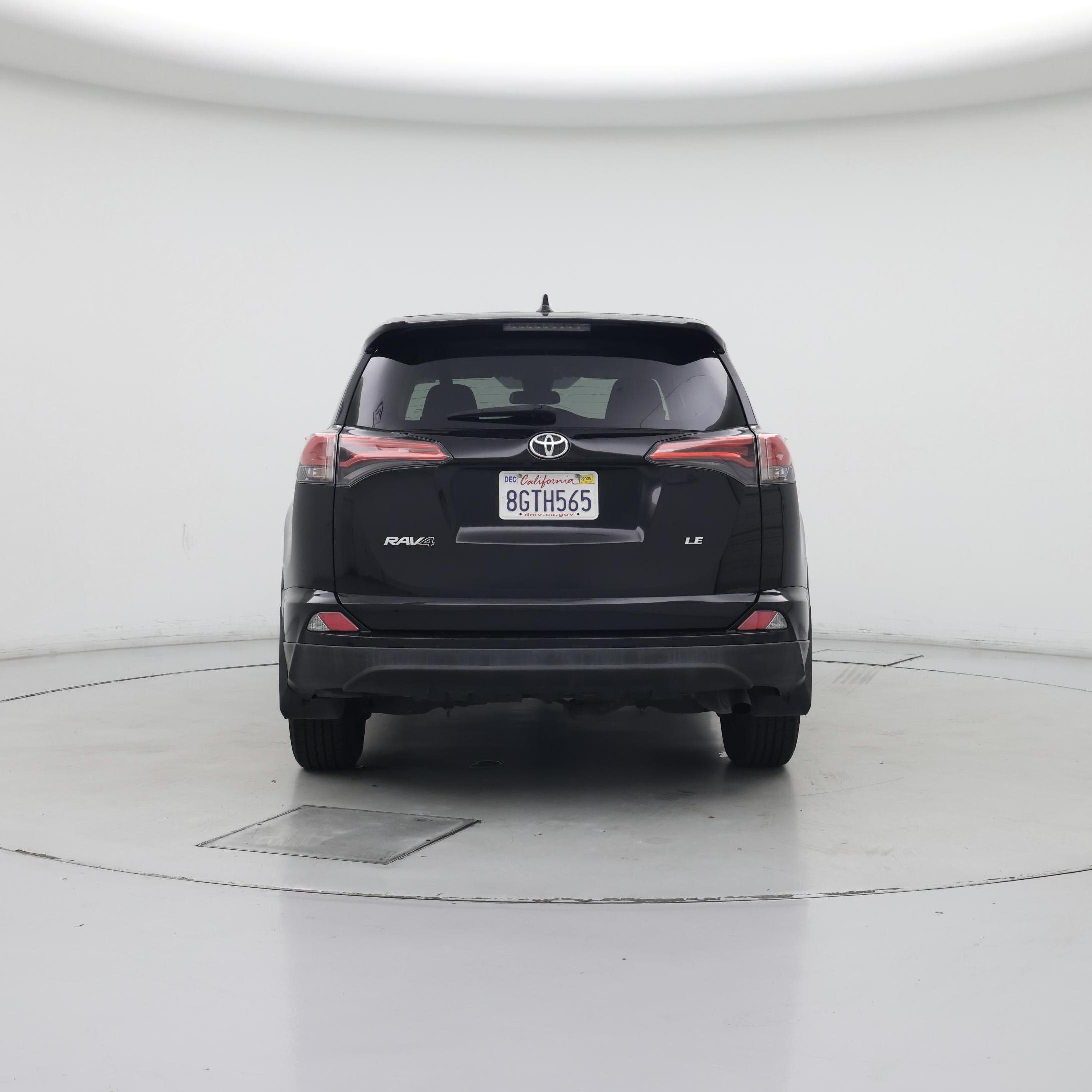 Thumbnail: 2018 Toyota RAV4 - 6