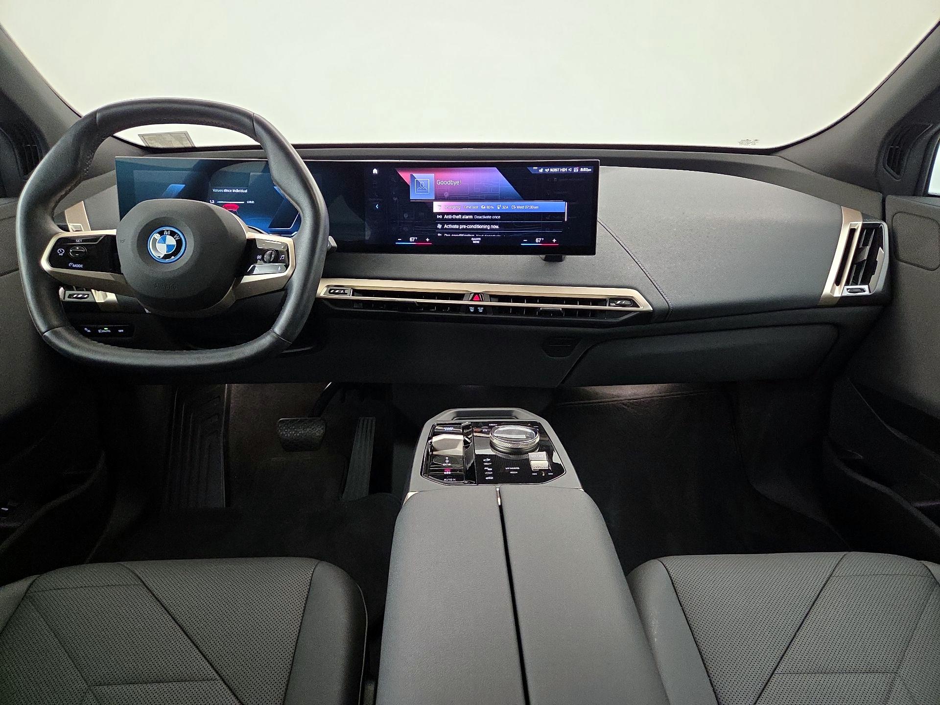 Thumbnail: 2022 BMW iX - 9