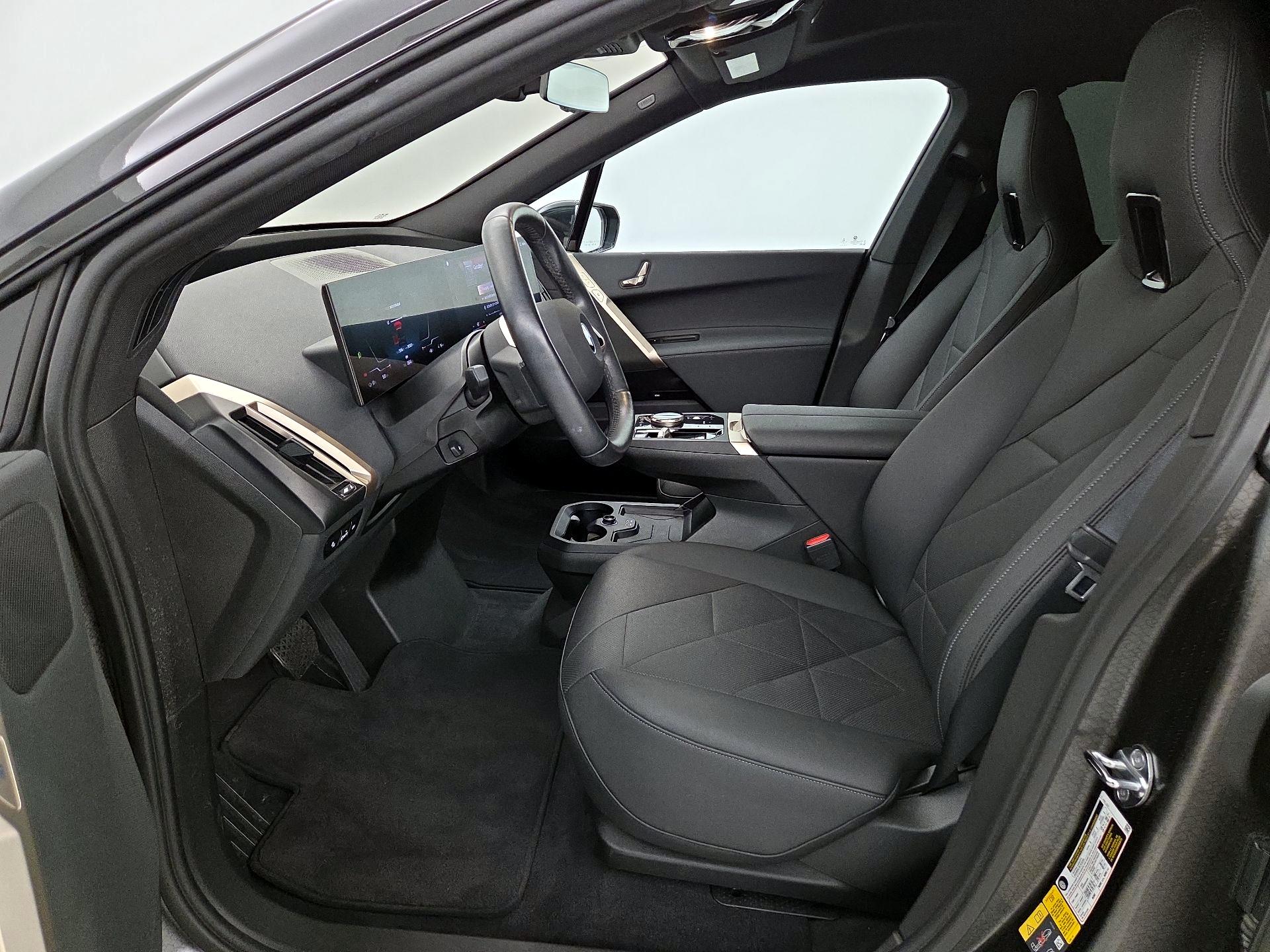 Thumbnail: 2022 BMW iX - 11