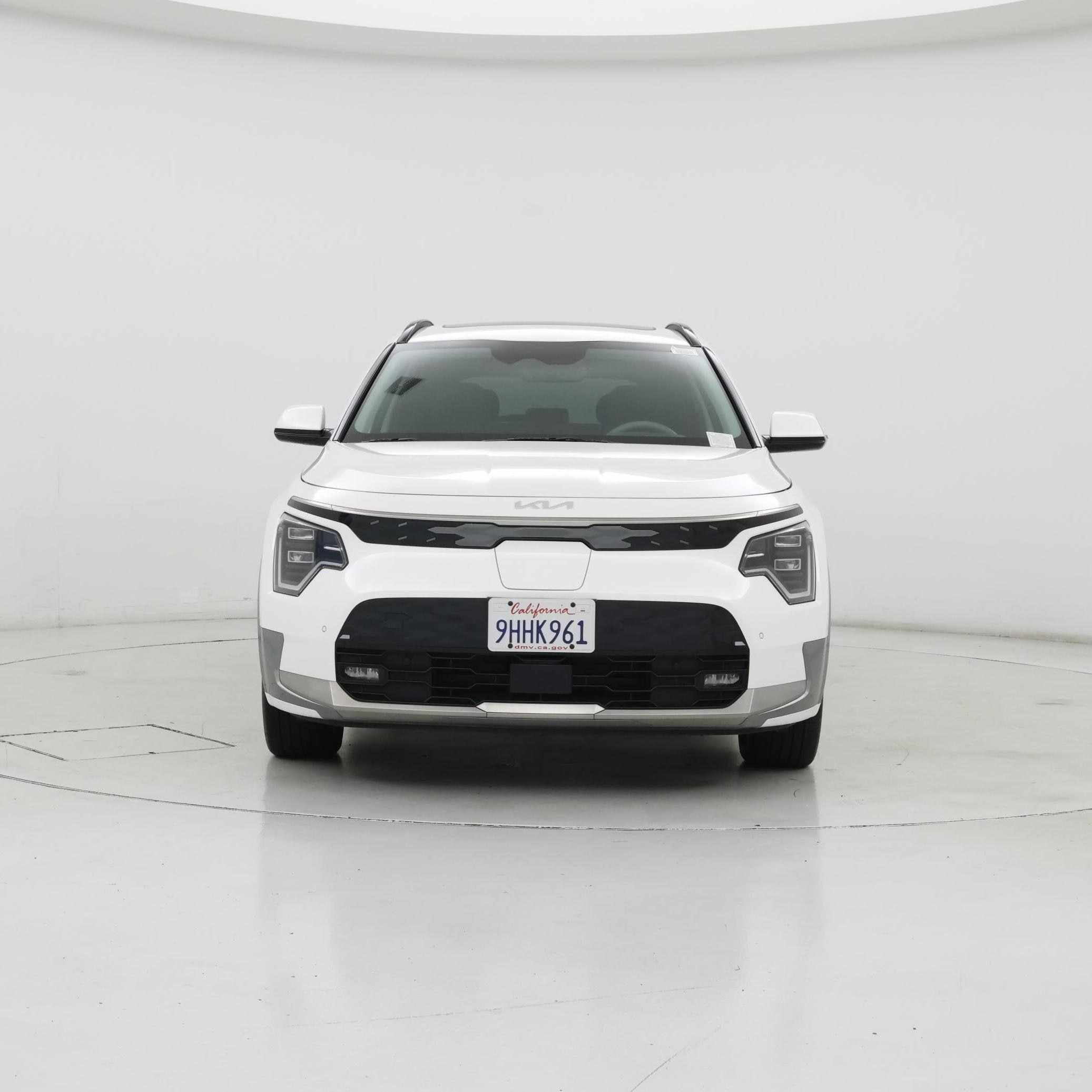 Thumbnail: 2023 Kia Niro - 5