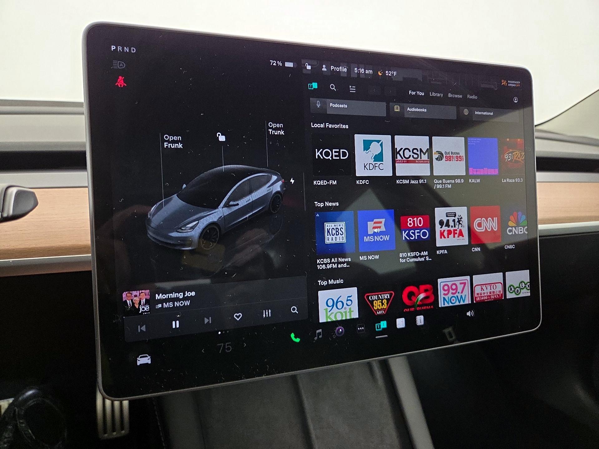 Thumbnail: 2022 Tesla Model 3 - 15