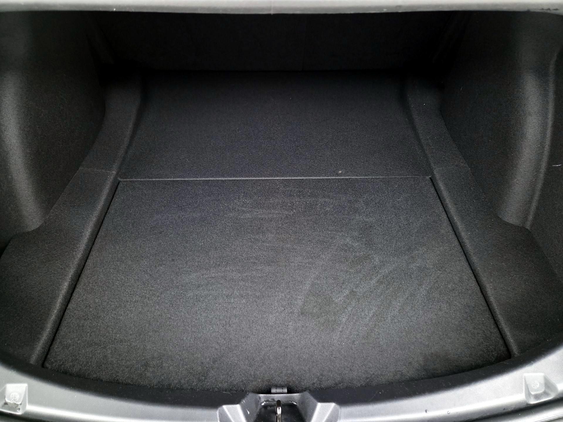 Thumbnail: 2022 Tesla Model 3 - 19