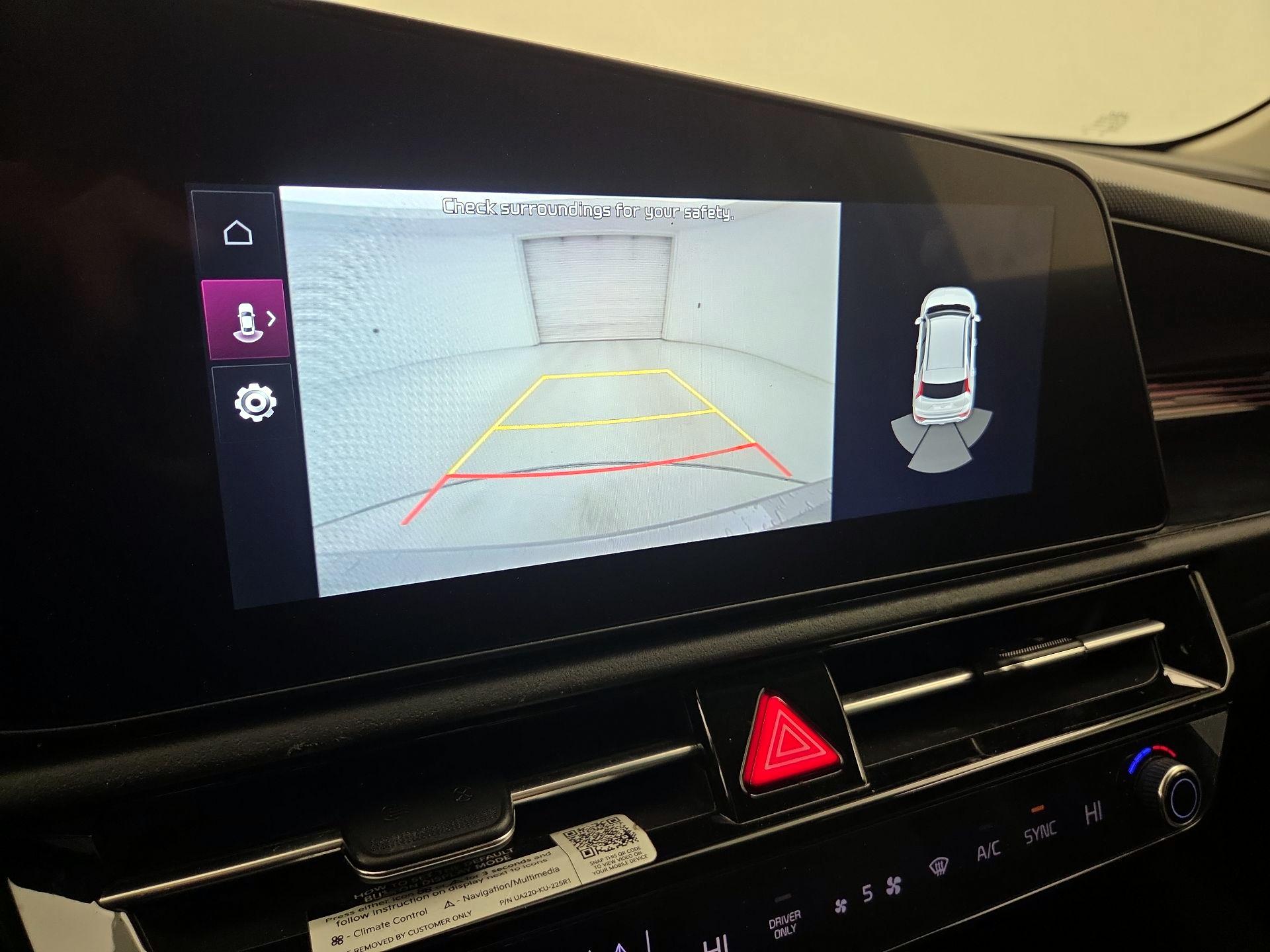 Thumbnail: 2023 Kia Niro - 15