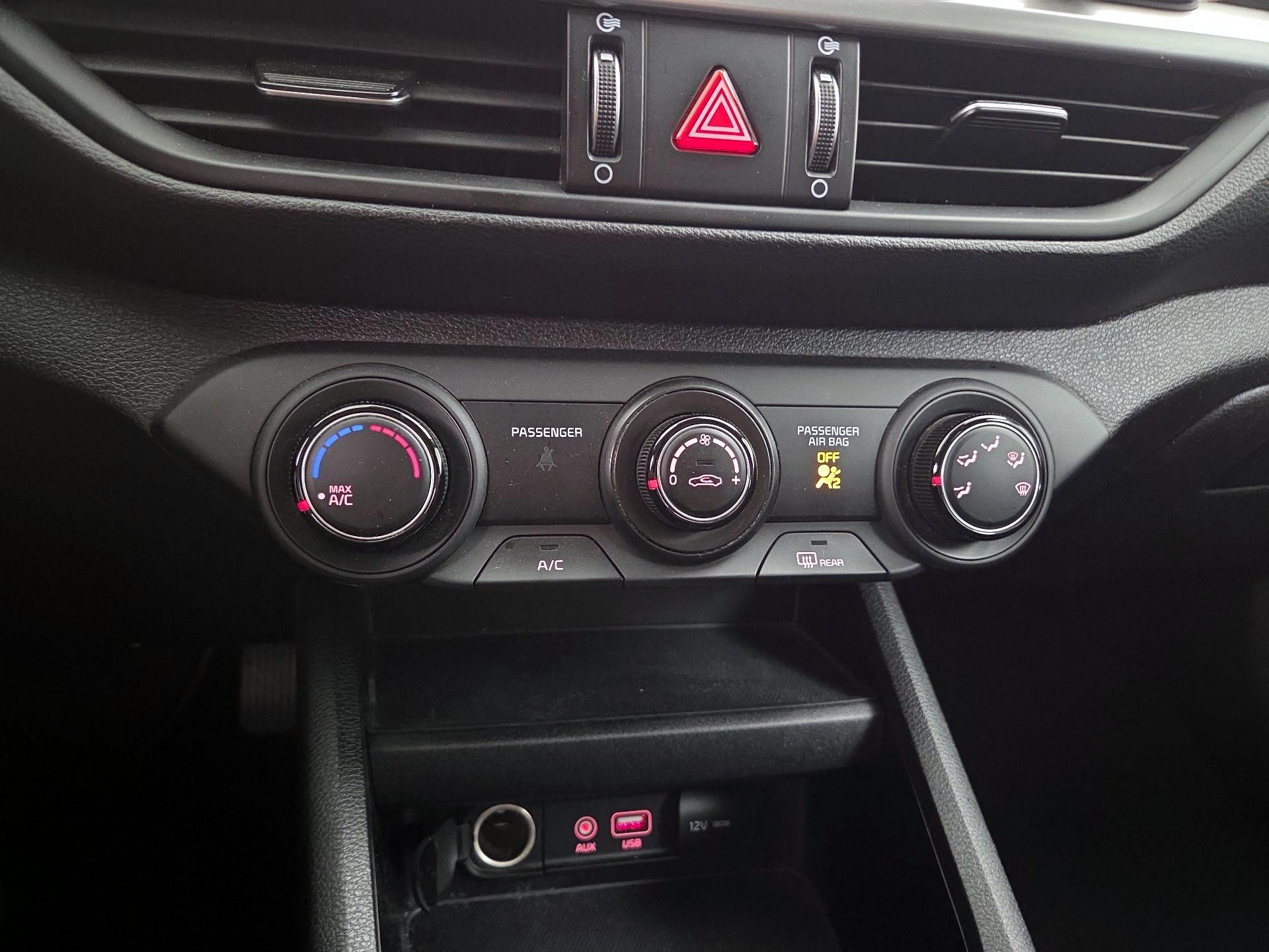 Thumbnail: 2021 Kia Forte - 16