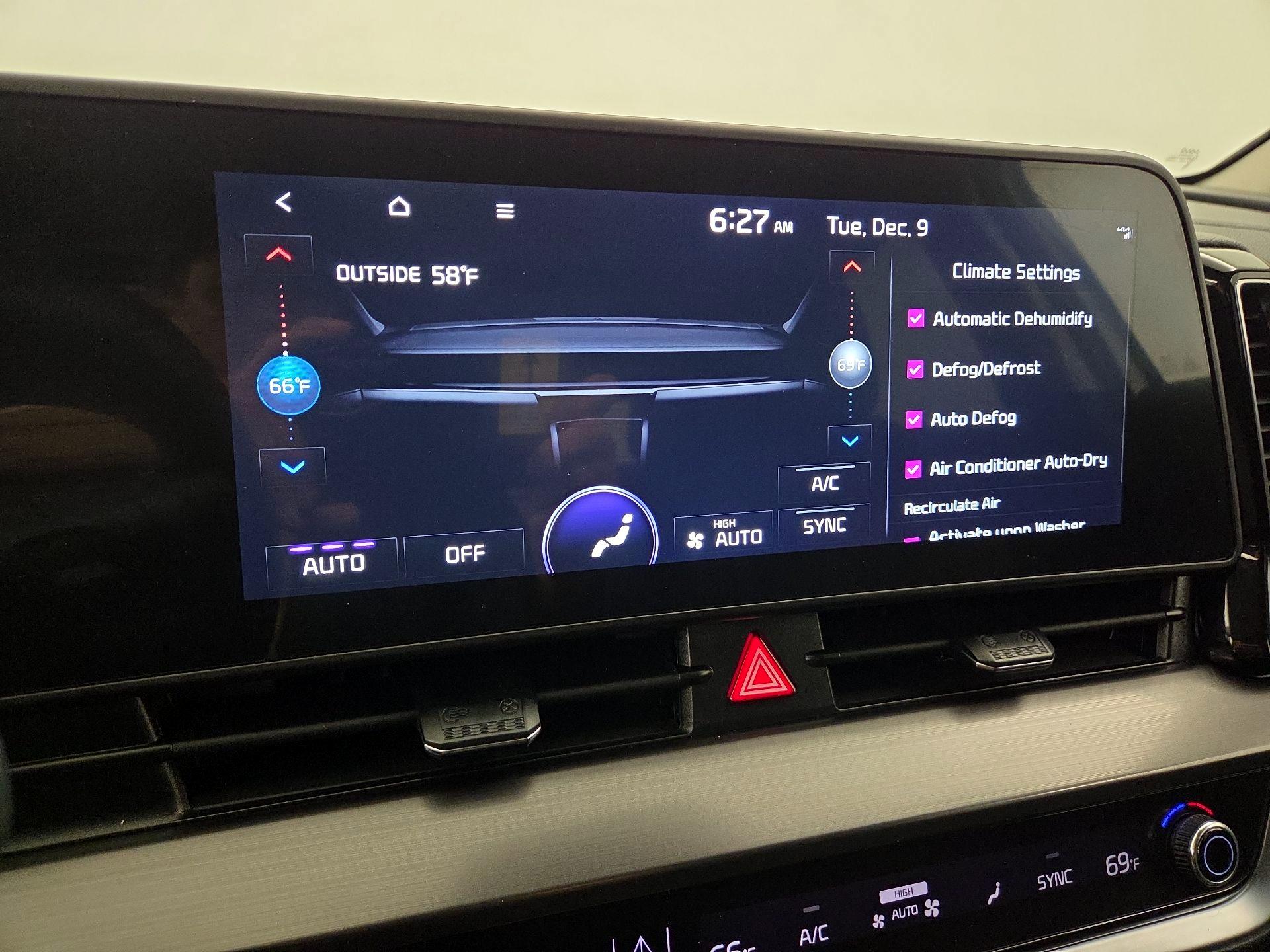 Thumbnail: 2025 Kia Sportage - 17