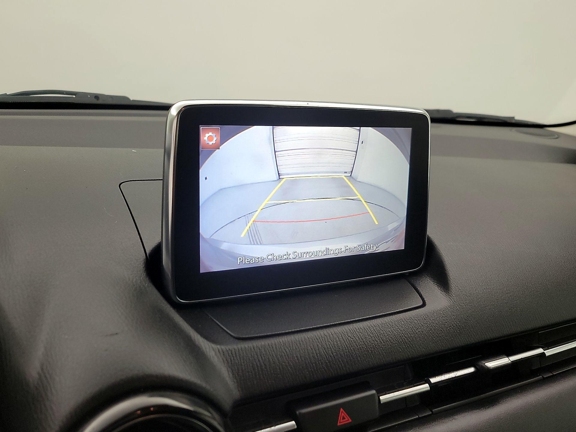 Thumbnail: 2018 Toyota Yaris iA - 15