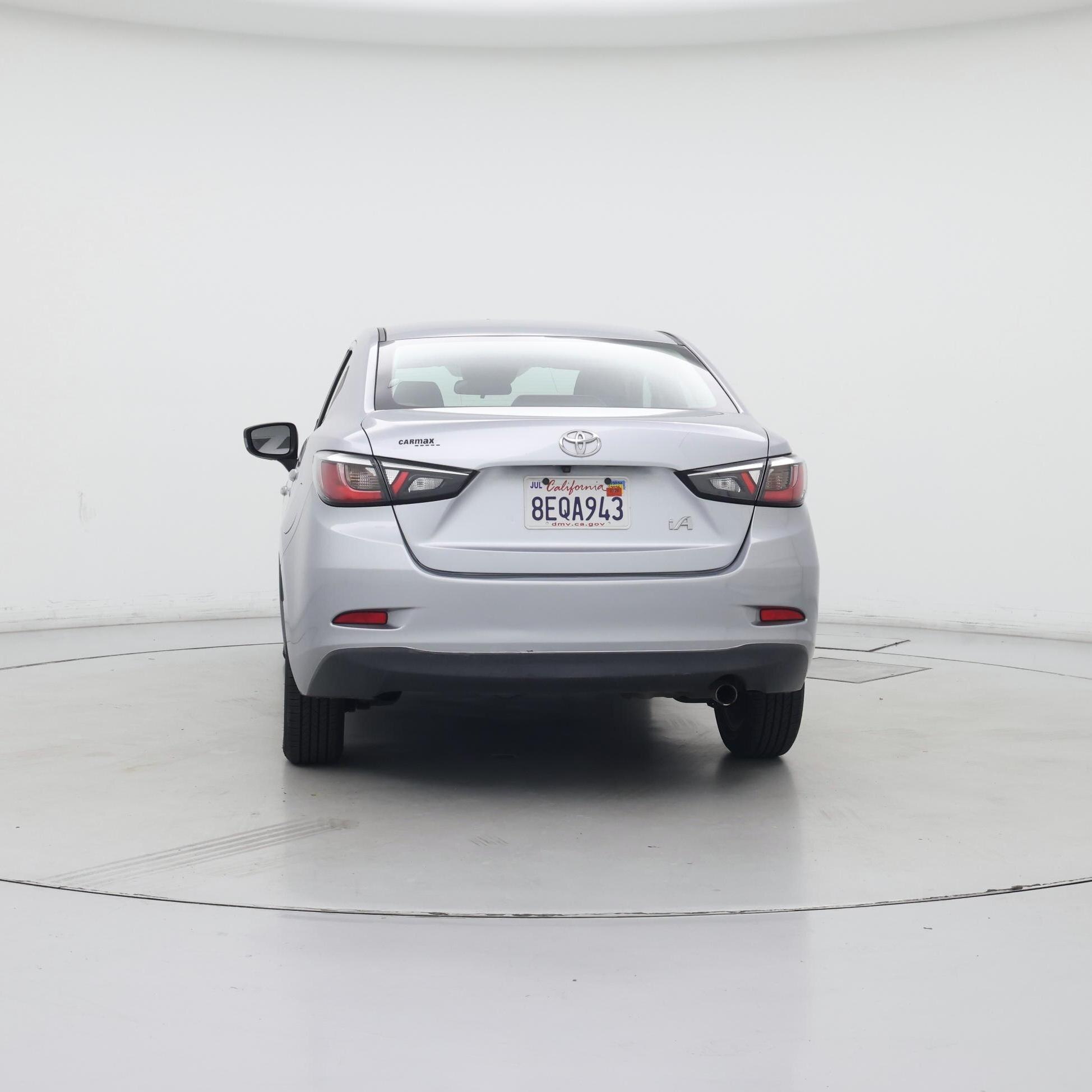 Thumbnail: 2018 Toyota Yaris iA - 6