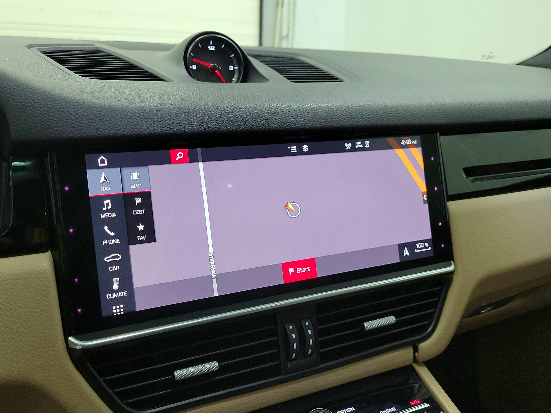 Thumbnail: 2019 Porsche Cayenne - 14