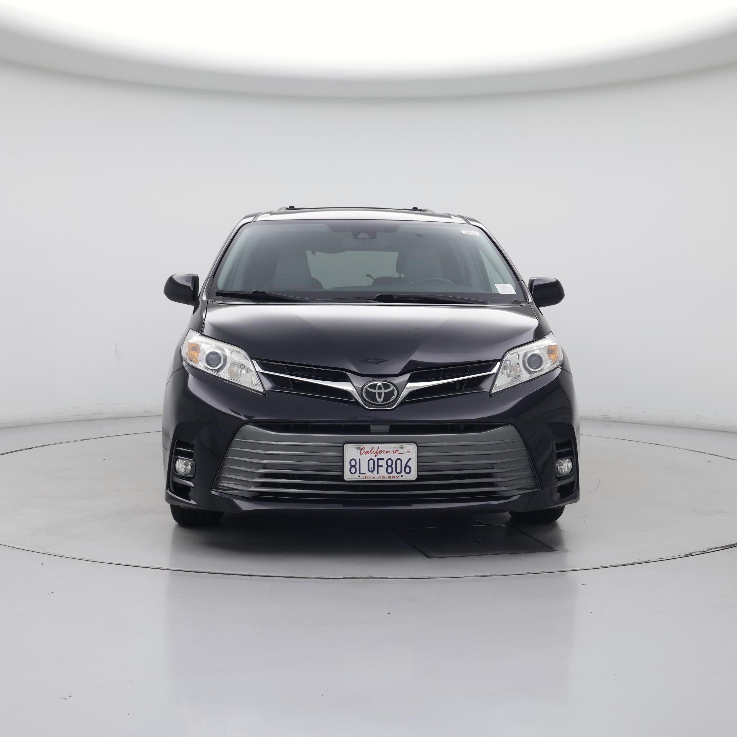 Thumbnail: 2019 Toyota Sienna - 5