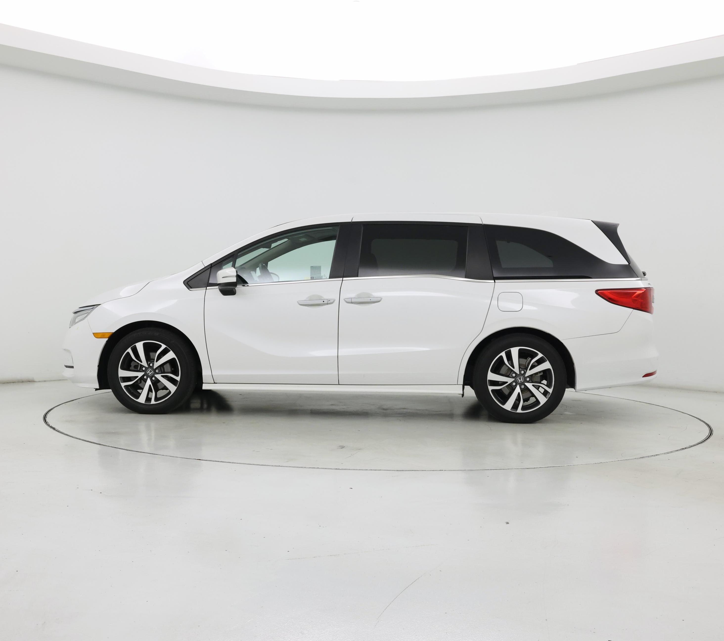 Thumbnail: 2023 Honda Odyssey - 3