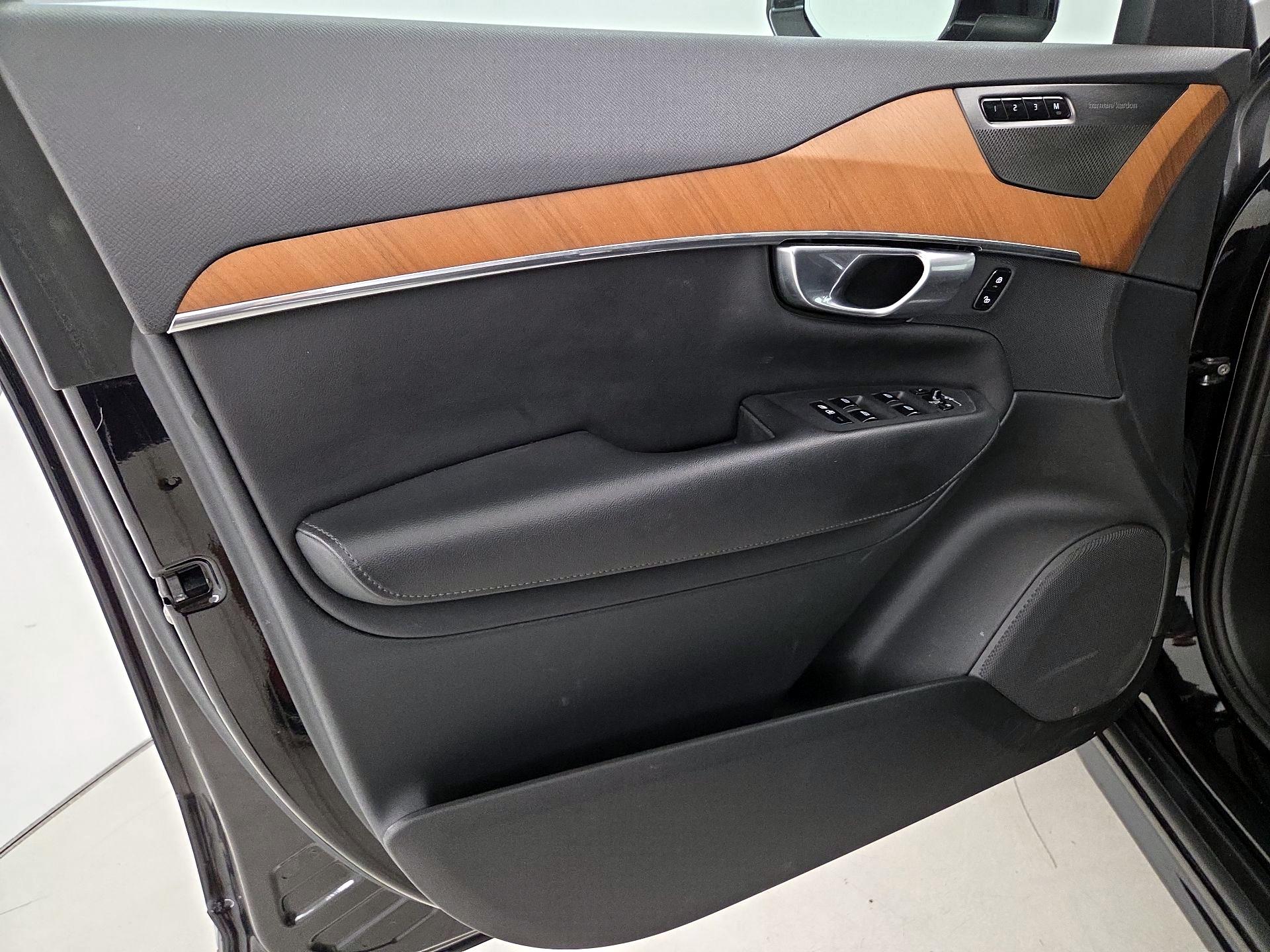 Thumbnail: 2023 Volvo XC90 - 12