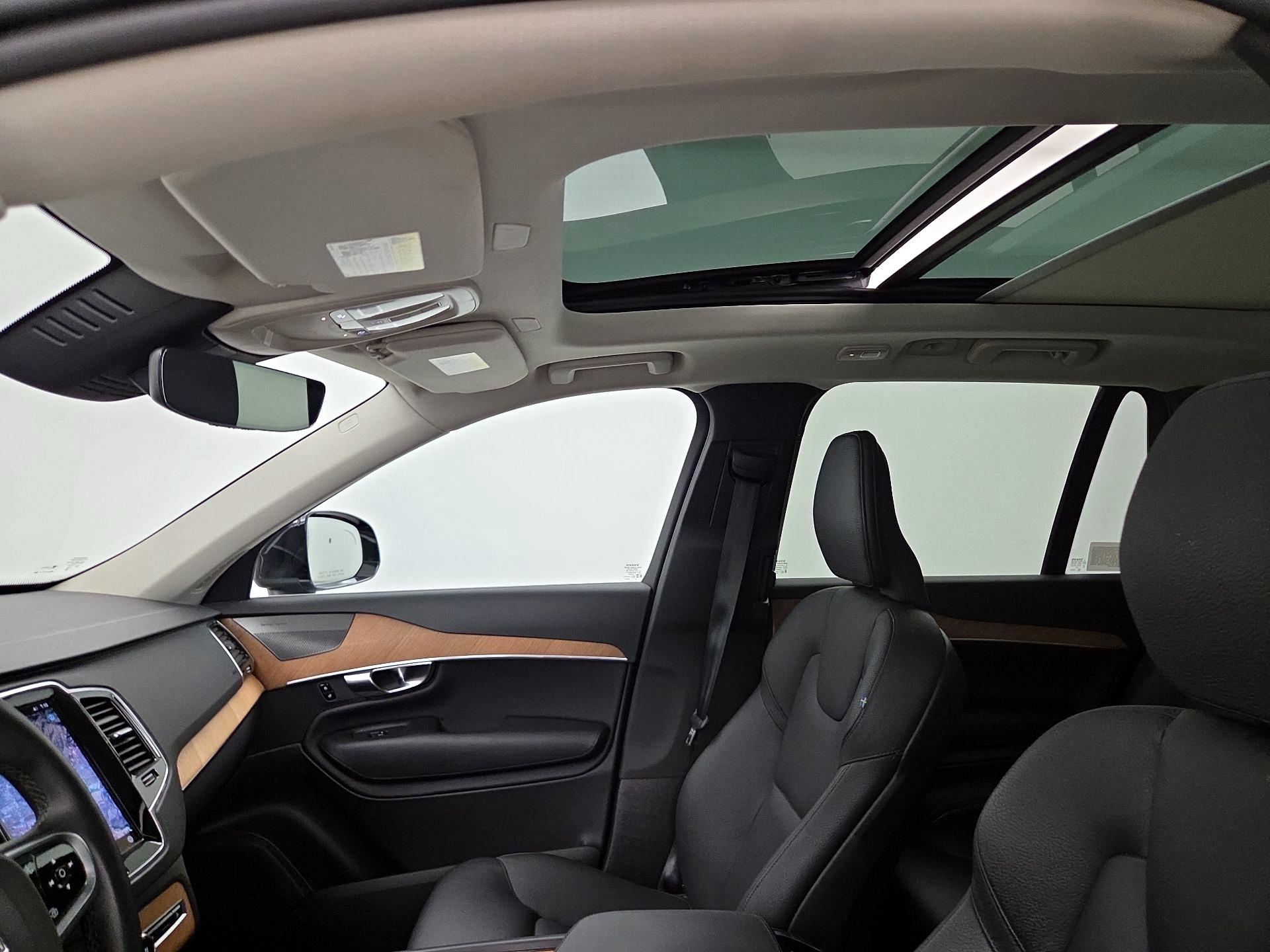 Thumbnail: 2023 Volvo XC90 - 20