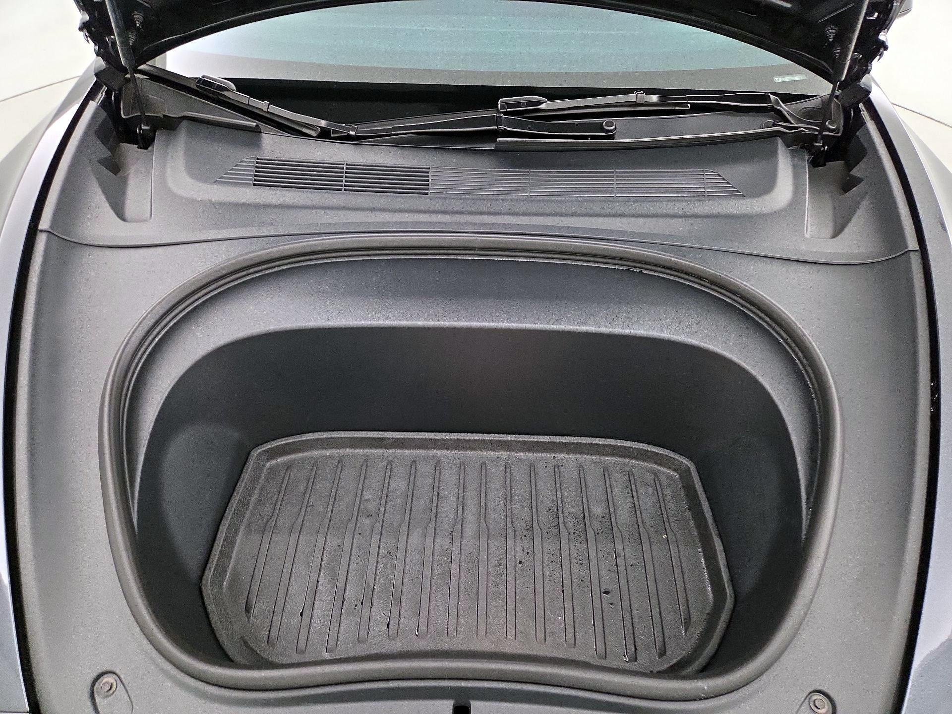 Thumbnail: 2024 Tesla Model 3 - 20