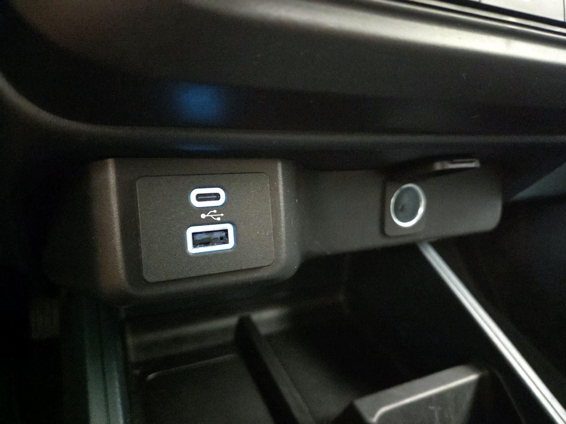 Thumbnail: 2023 Ford Maverick - 18