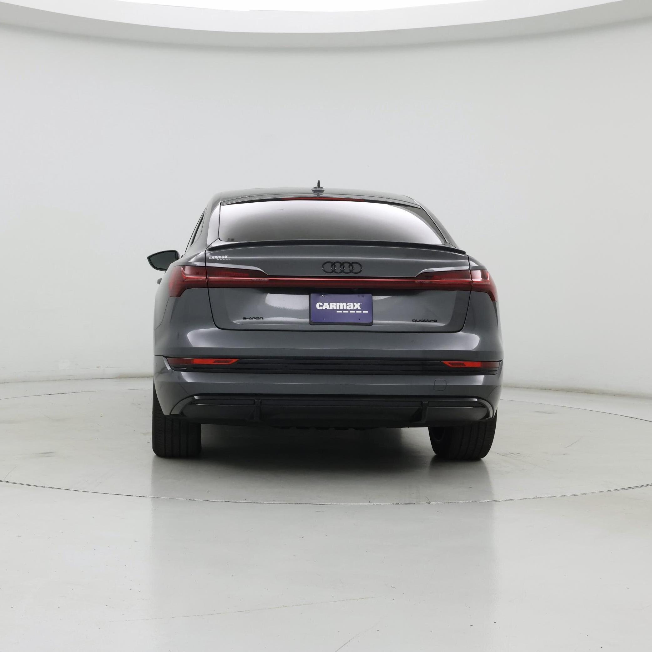 Thumbnail: 2023 Audi e-tron S - 6