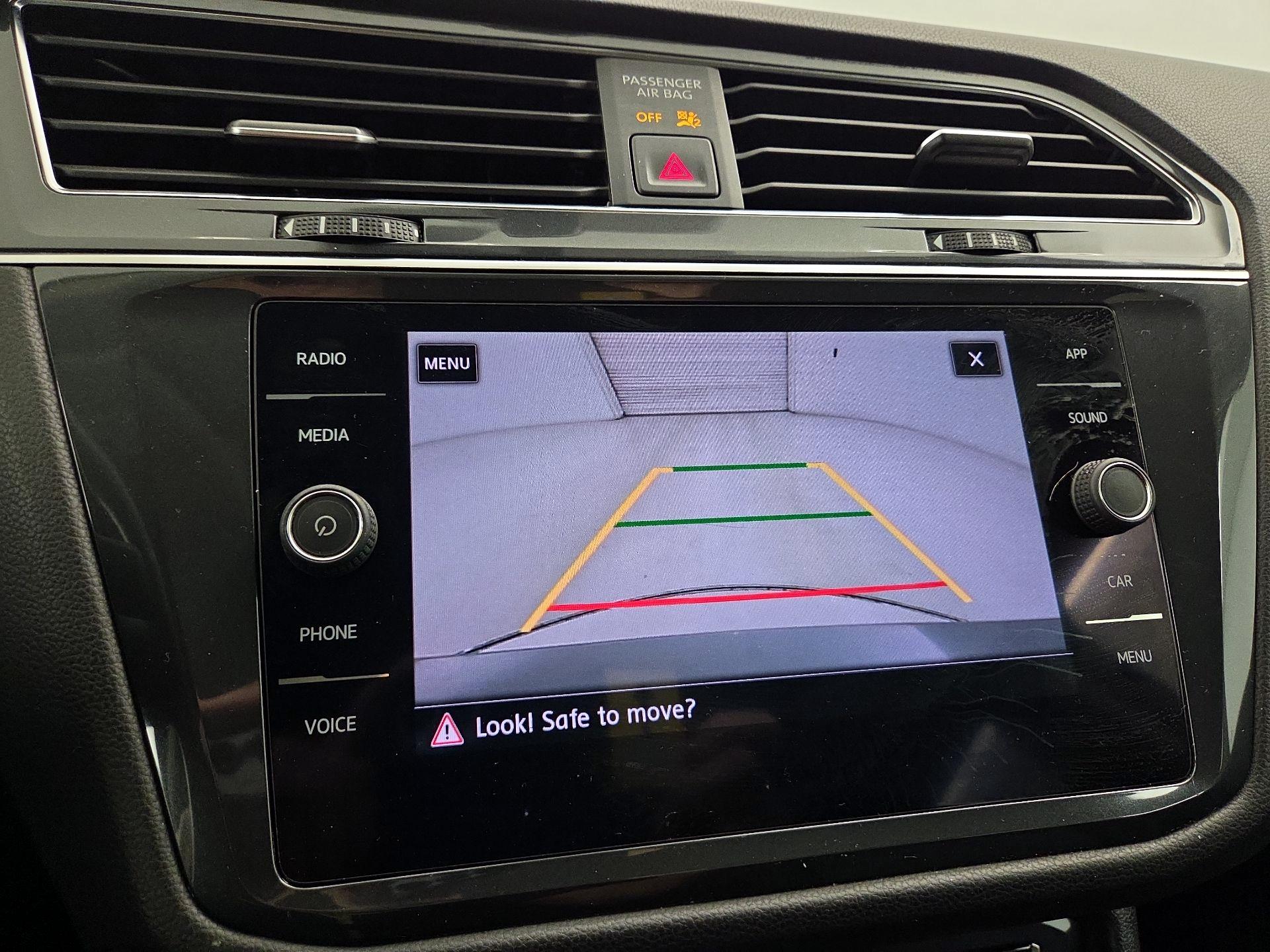 Thumbnail: 2020 Volkswagen Tiguan - 14