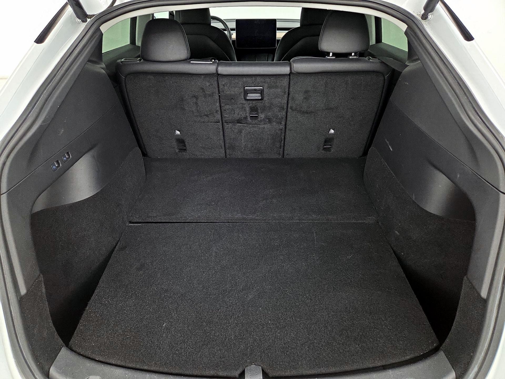 Thumbnail: 2021 Tesla Model Y - 19