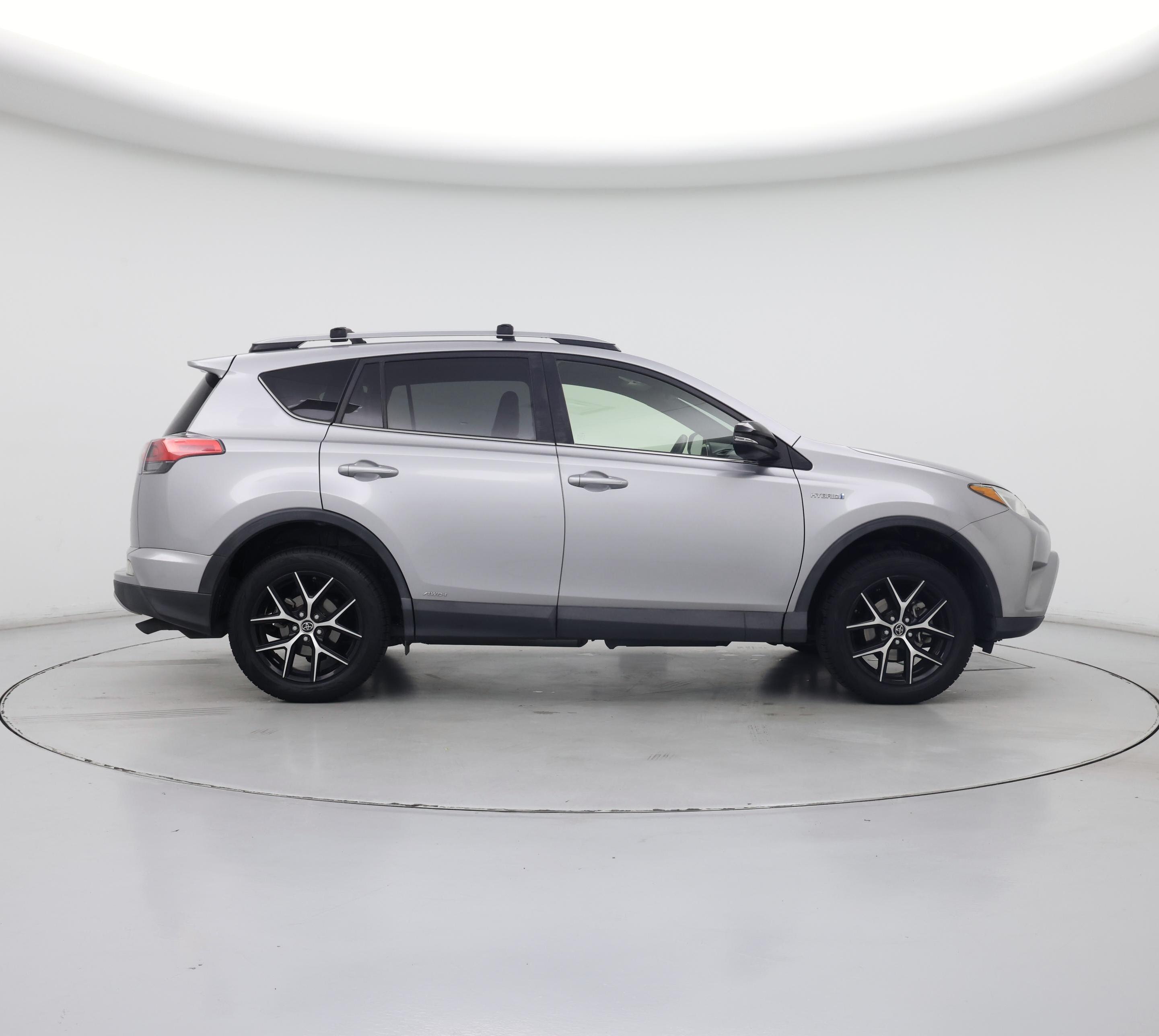 Thumbnail: 2018 Toyota RAV4 - 7