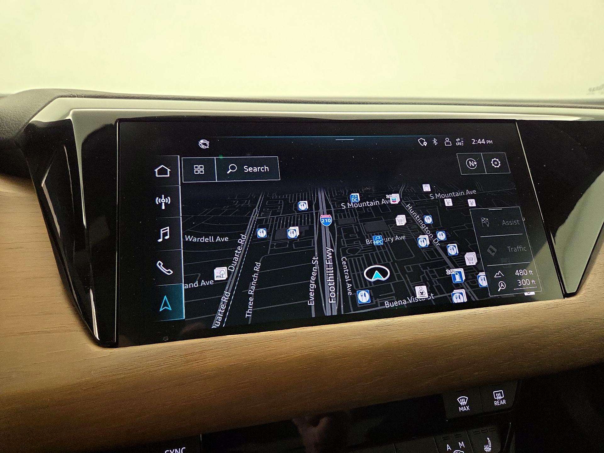 Thumbnail: 2022 Audi e-tron GT - 14