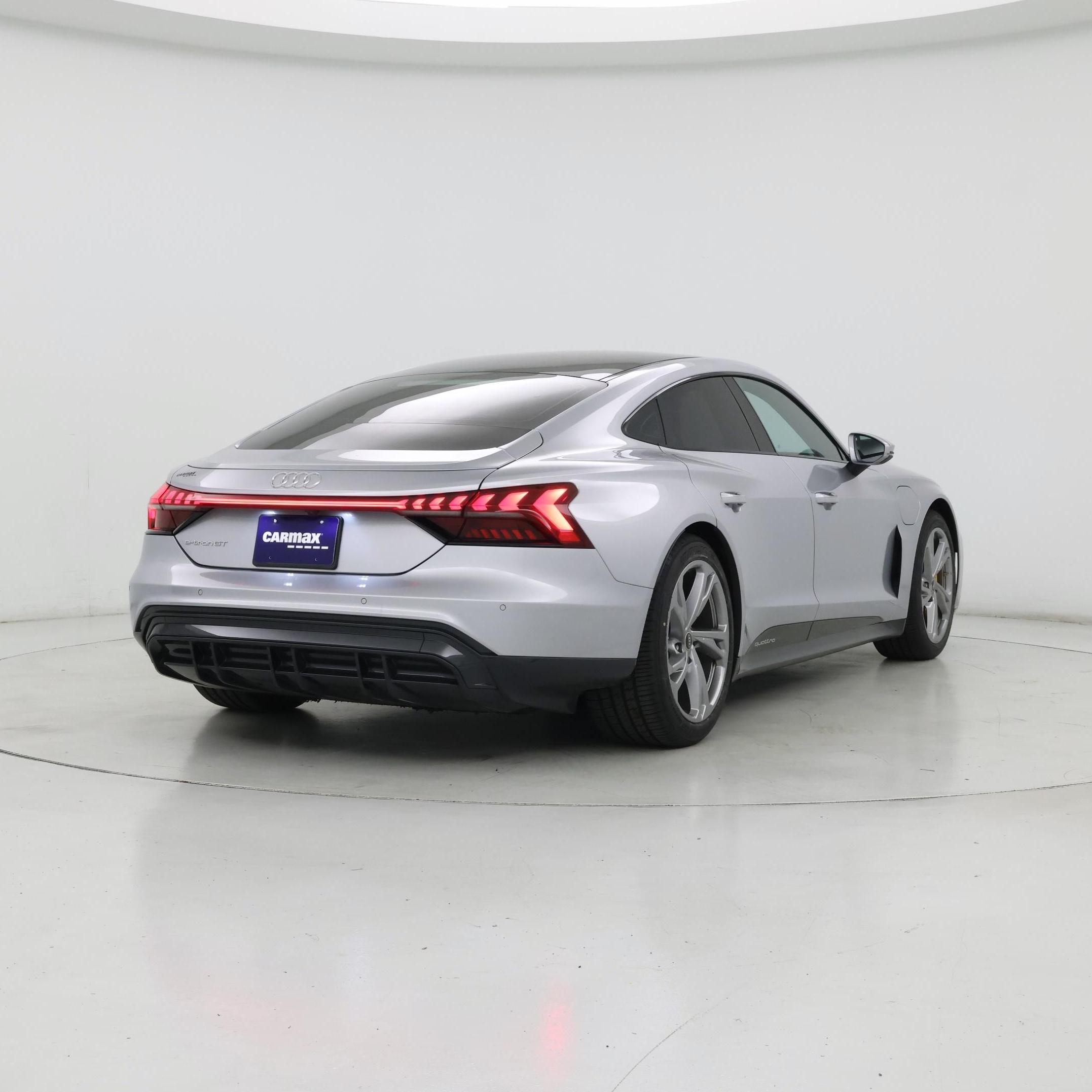 Thumbnail: 2022 Audi e-tron GT - 8