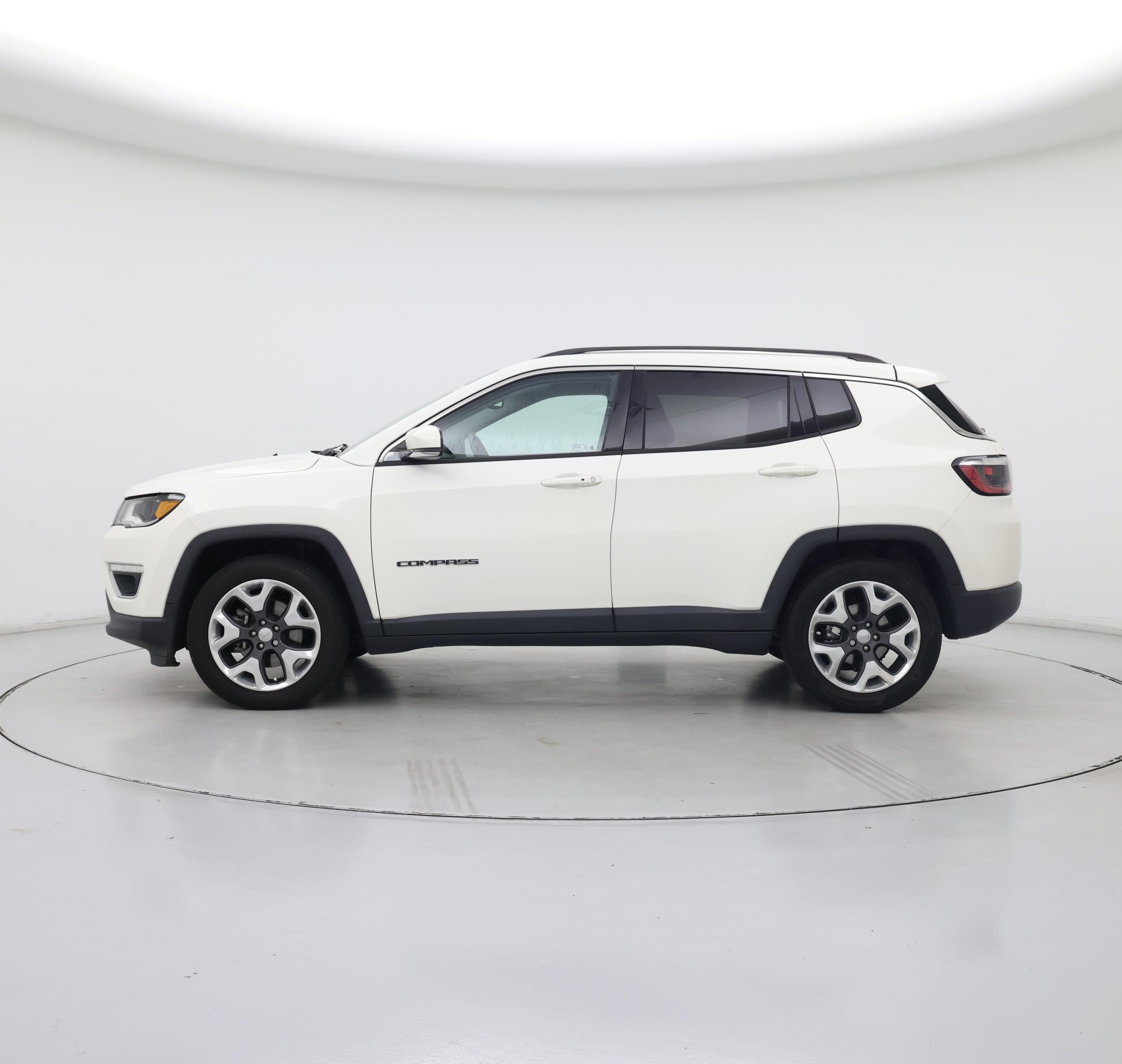 Thumbnail: 2018 Jeep Compass - 3