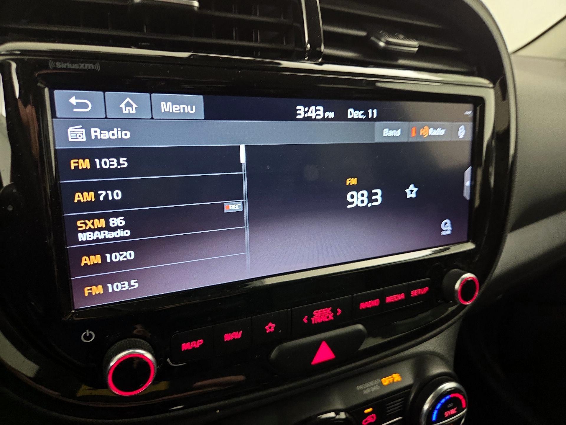 Thumbnail: 2020 Kia Soul - 16